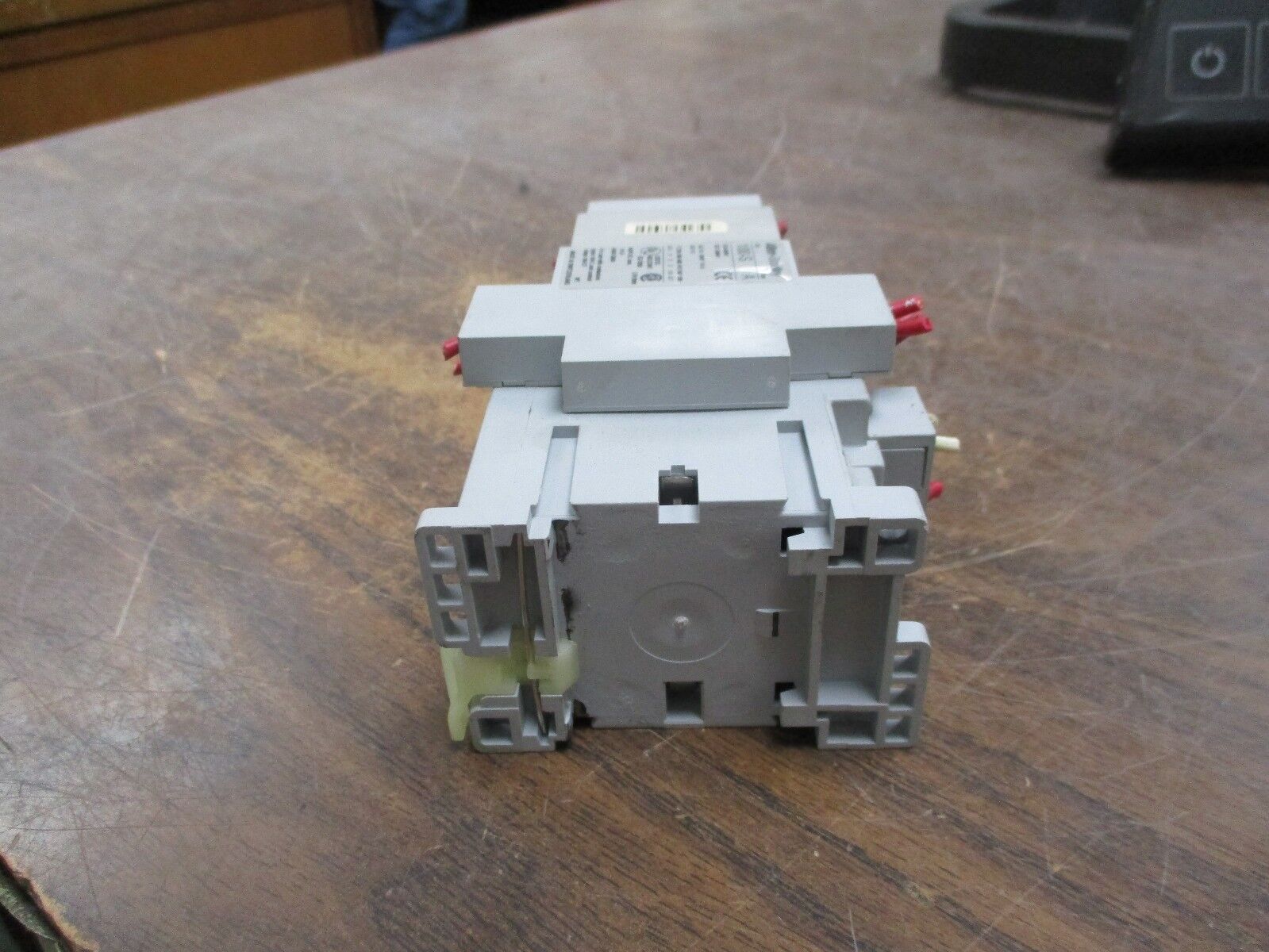 Allen-Bradley Time Delay Relay 700-CFZ1330D 120V Coil 25A 600V Delay:0.3-30s
