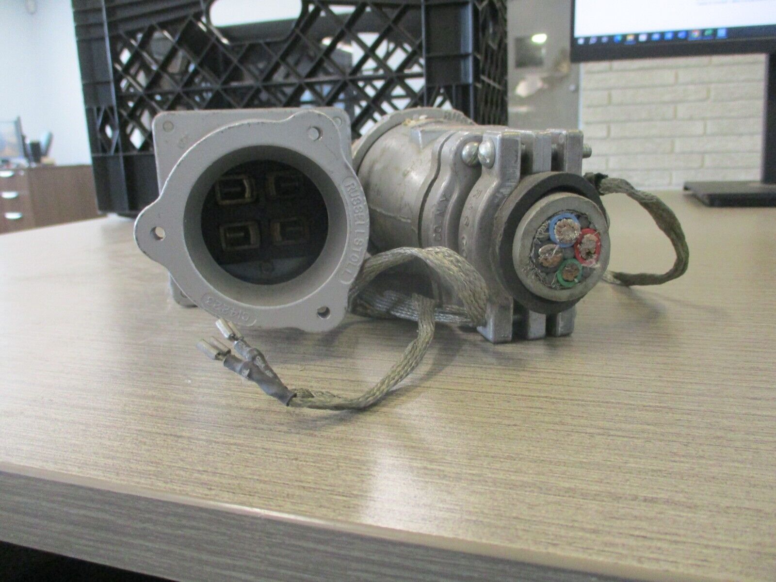 Russell Stoll Plug & Connector set JPS-1534LK/JCS-1534LK 150A 600V 400HZ Used.