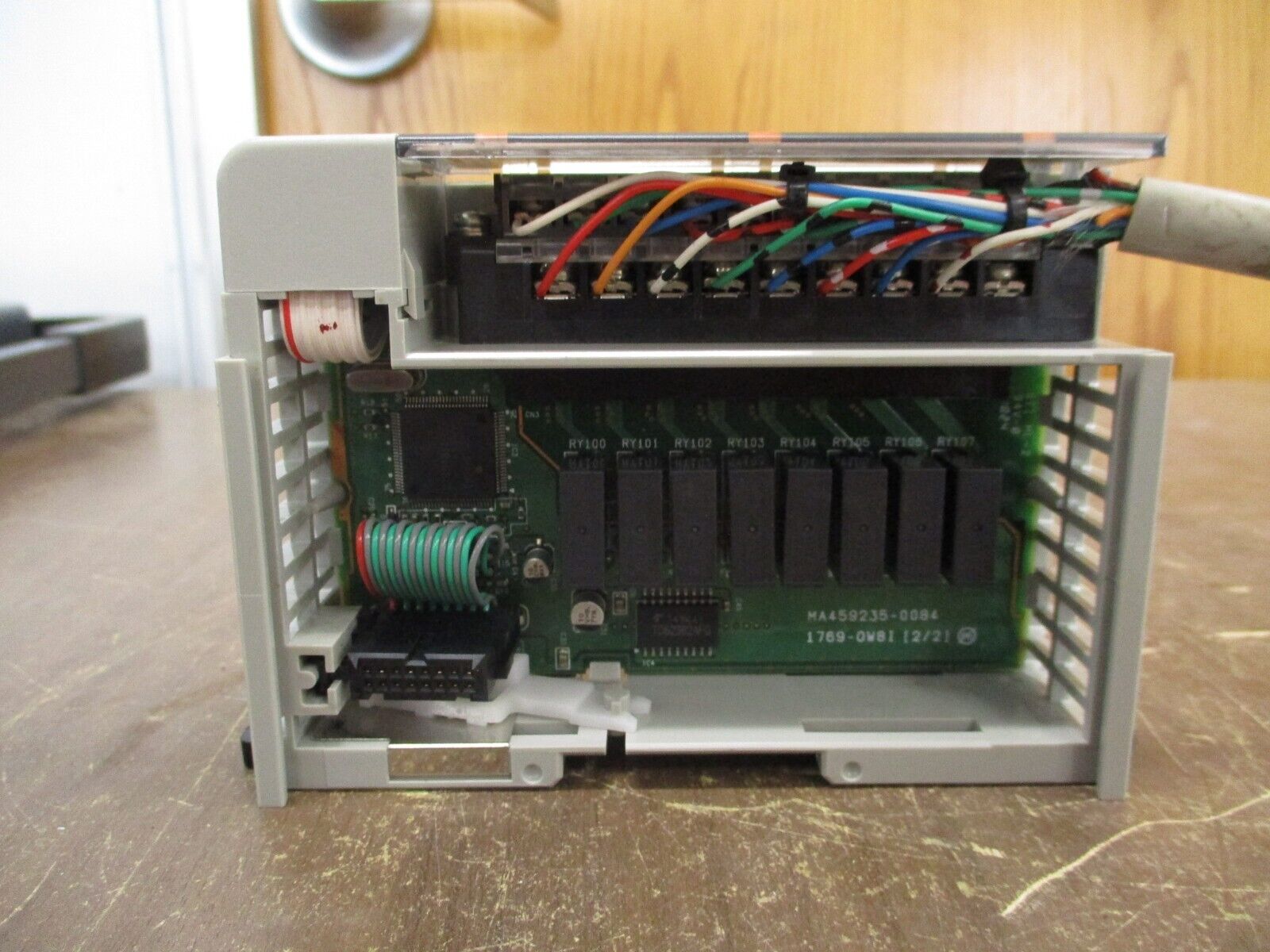 Allen-Bradley Compact I/O Isolated Form A Relay Output Module 1769-OW8I Ser. B