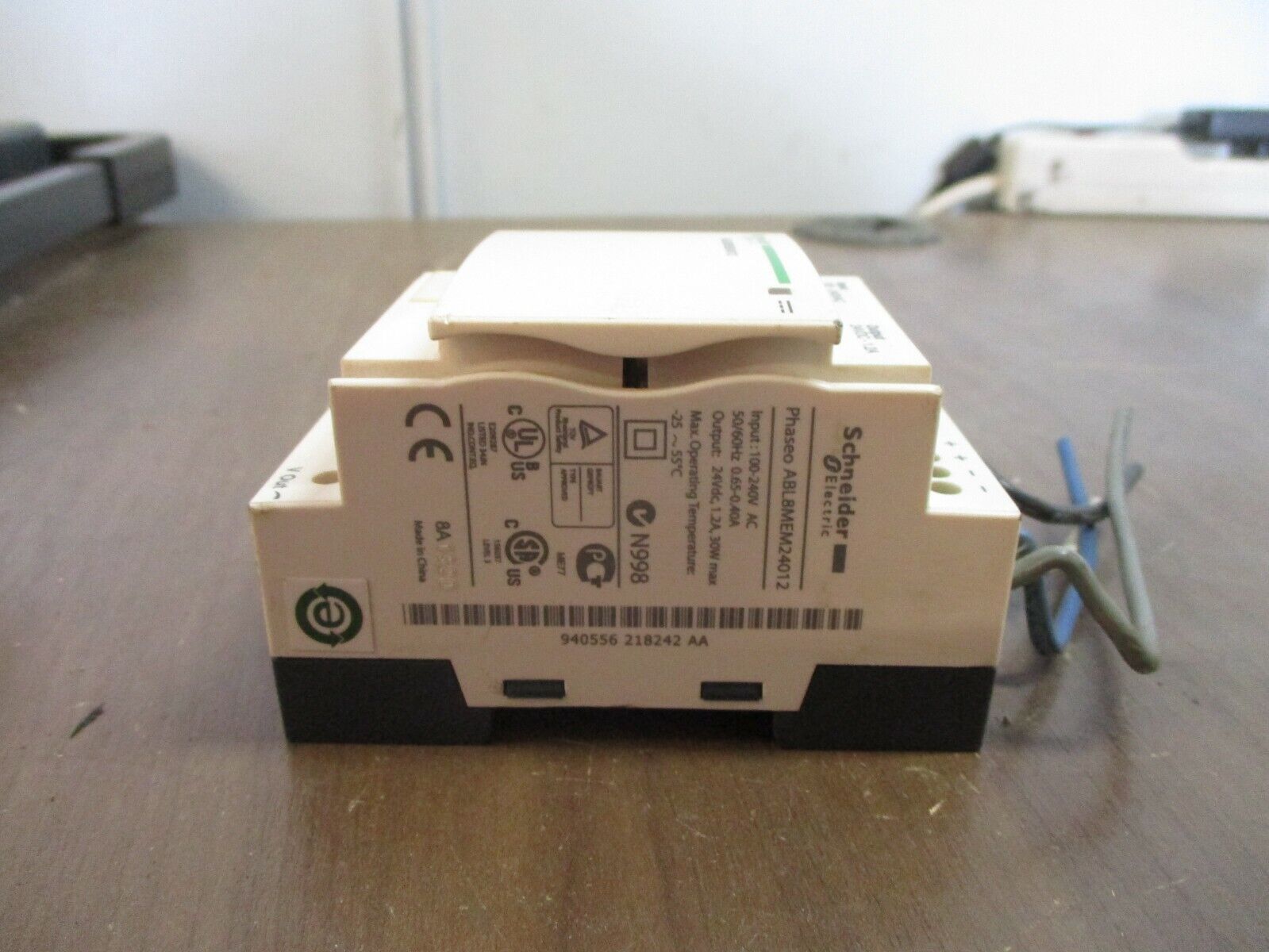 Schneider Electric DC Power Supply ABL8MEM24012 Input: 100-240VAC Used