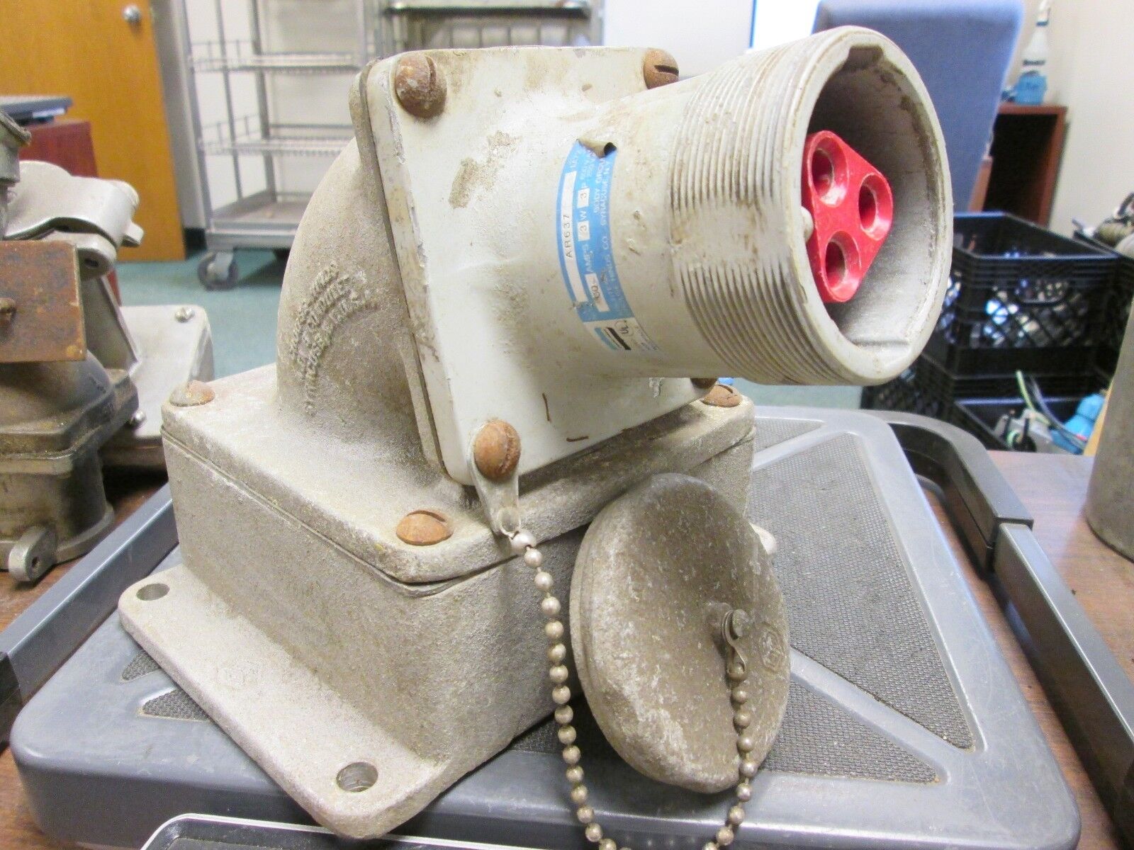 Crouse-Hinds Arktite Receptacle w/ Base AR637 60A 3P 3W 600V