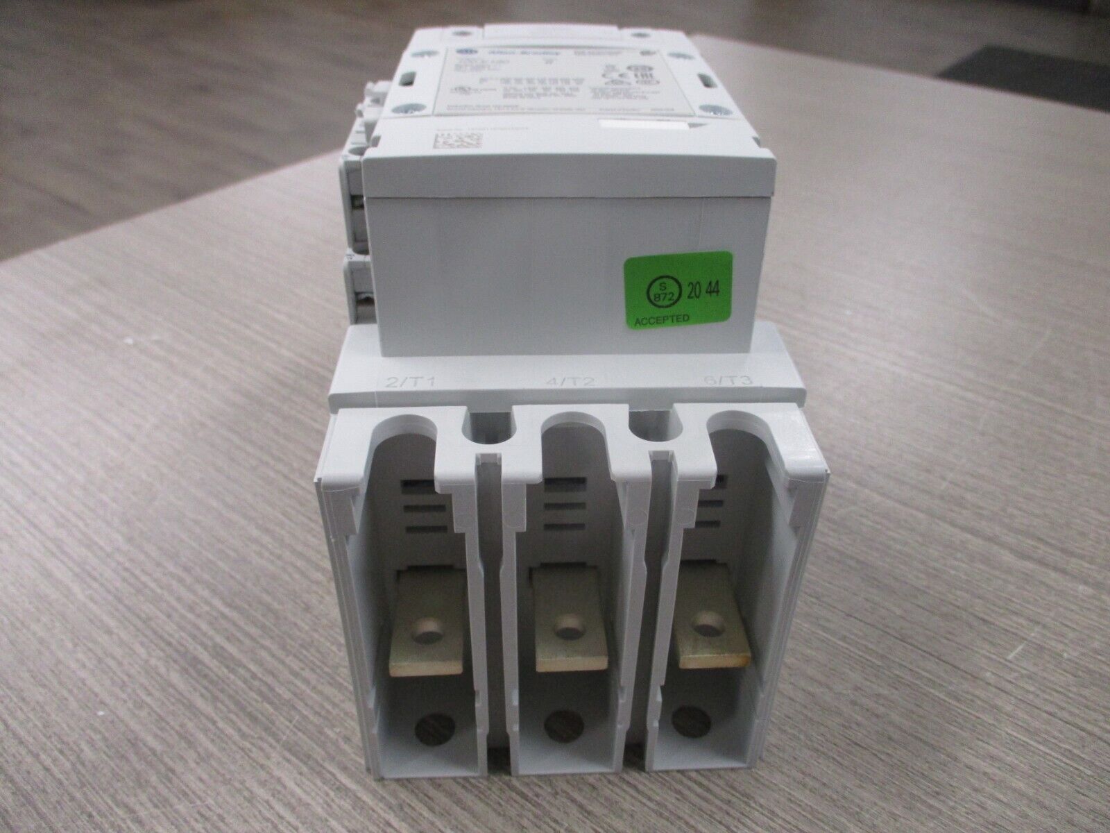 AllenBradley Contactor 100E190KD11 Ser B 100250v ACDC Coil 190A New Surplus