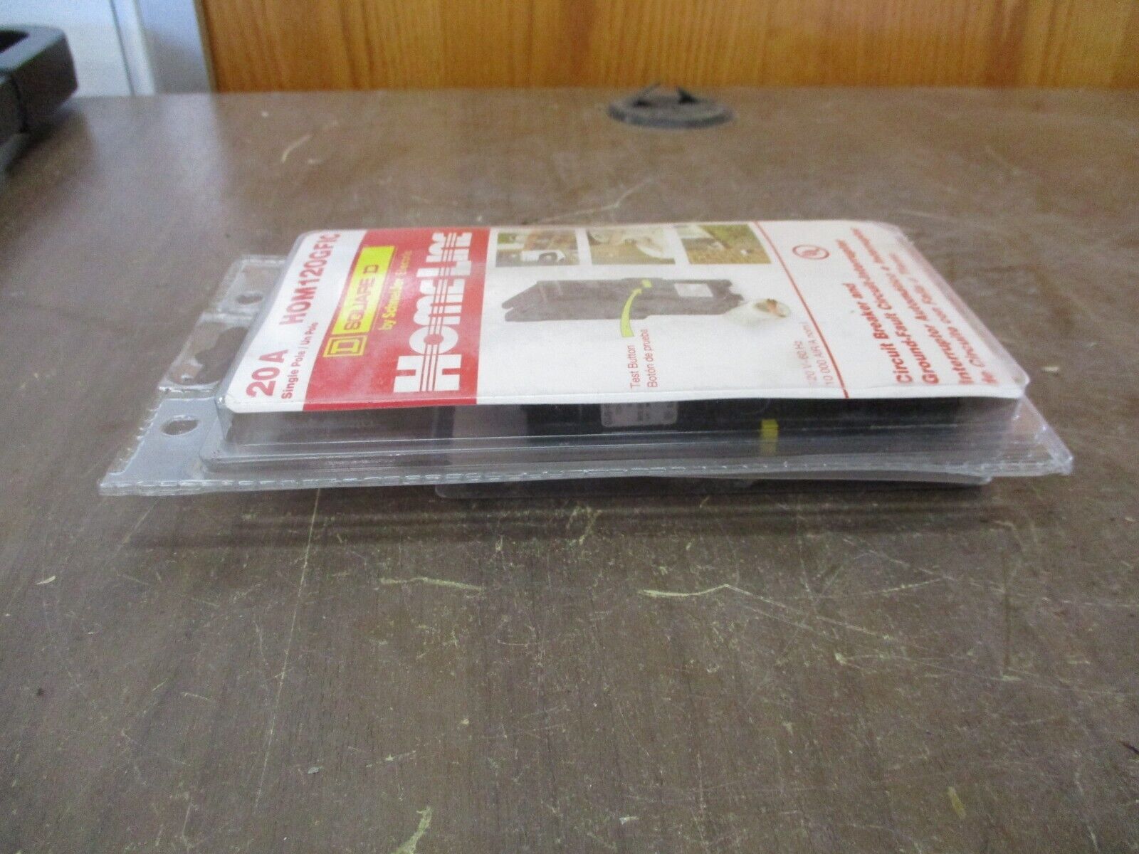 Square D HomeLine Circuit Breaker HOM120GFIC 20A 120V 1P New Surplus