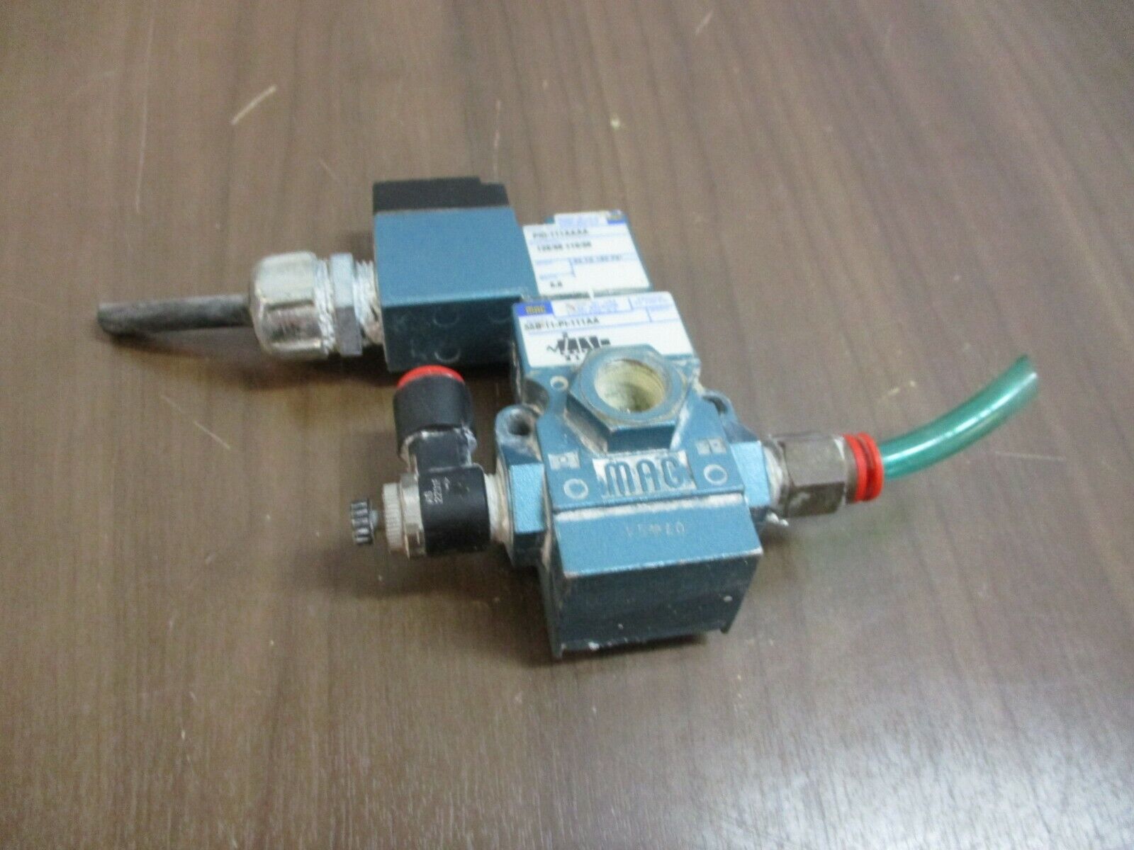 MAC Solenoid Valve 55B-11-PI-111AA VAC to 150 PSI w/ PID-111AAAA Used