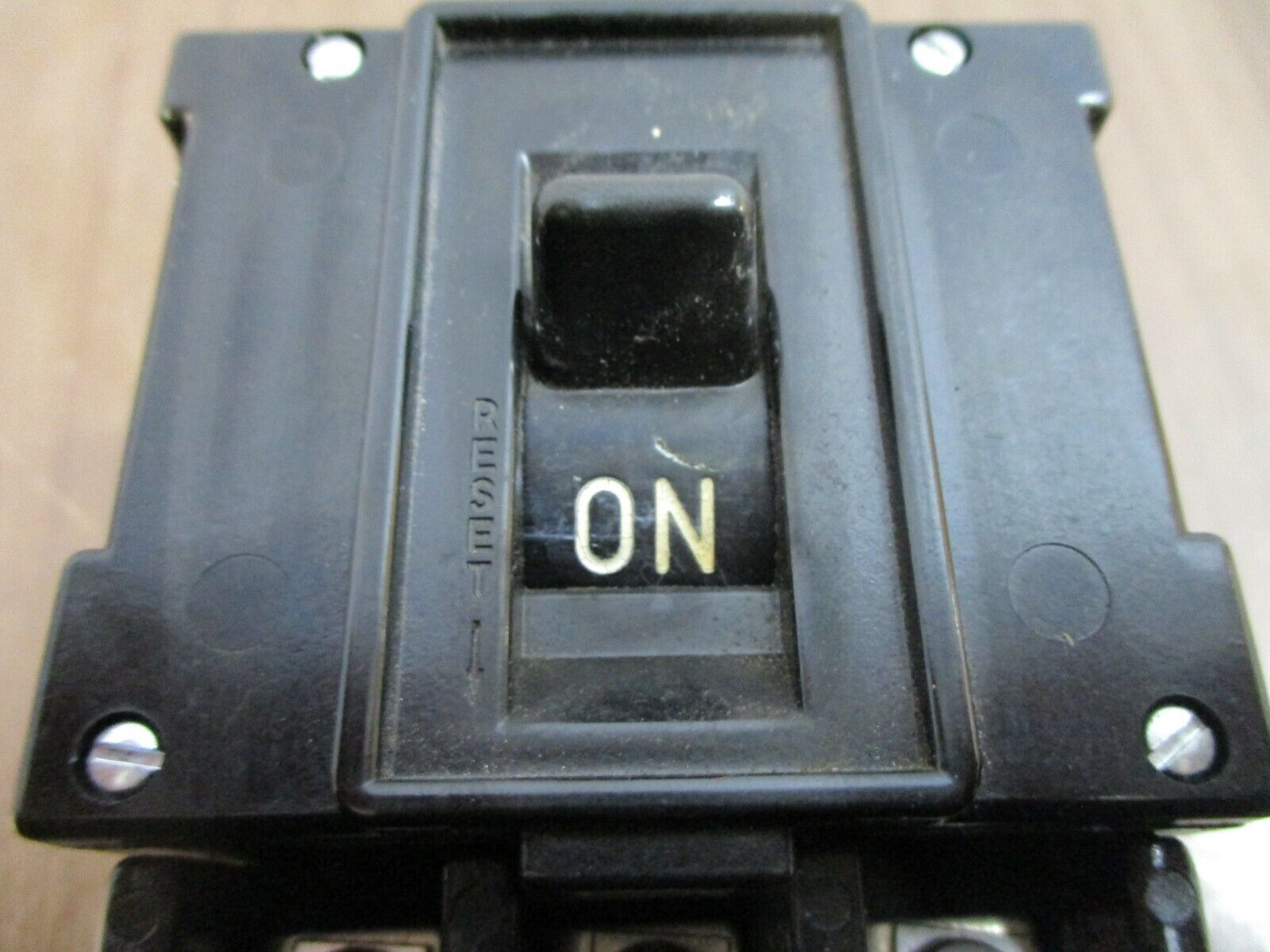 GE Size M-0 Manual Starter CR1062R1B 600V 5 HP Used