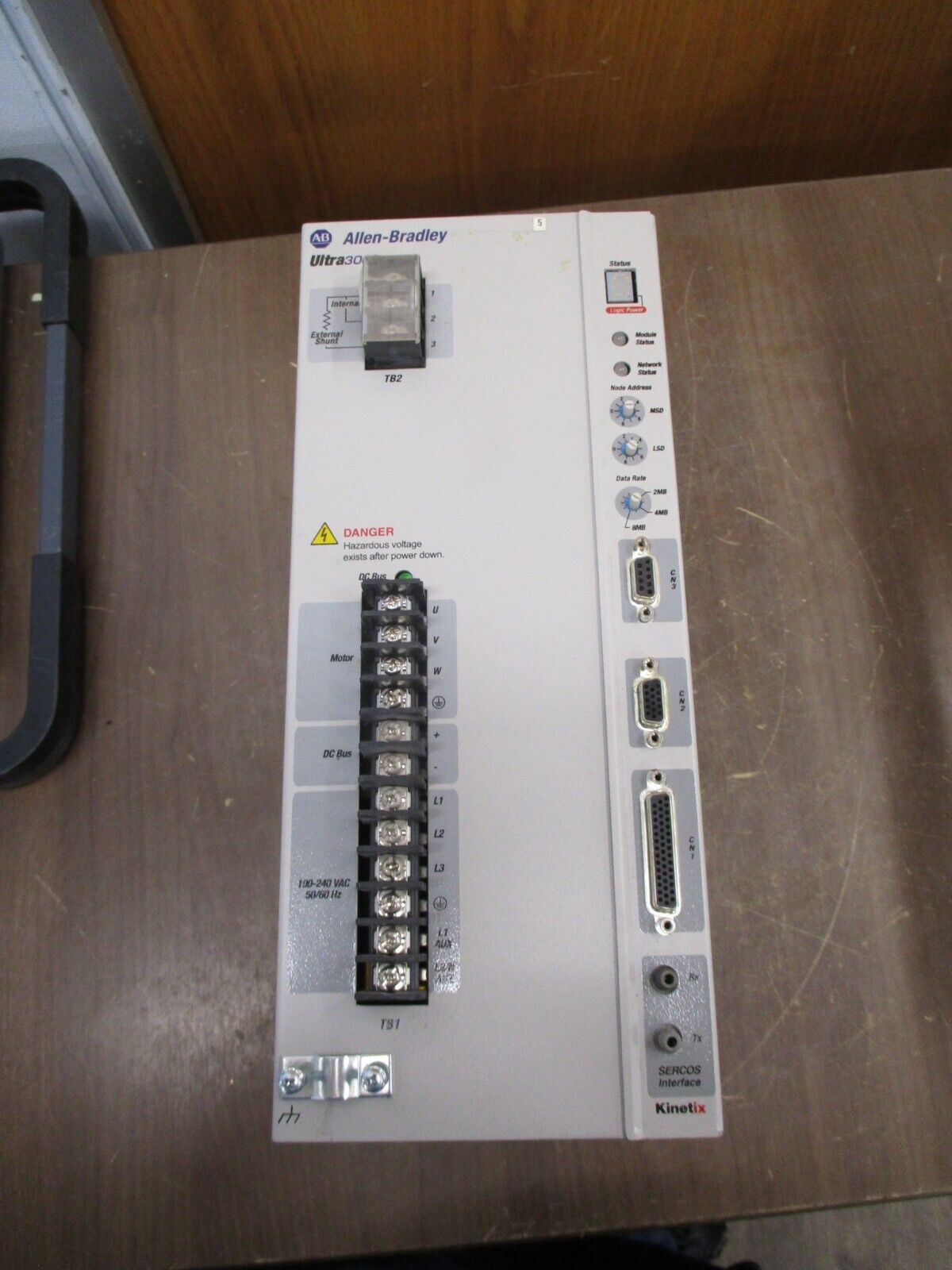 Allen-Bradley Ultra 3000 Servo Drive 9101-1930 Model #: 2098-DSD-075-SE Ser. B