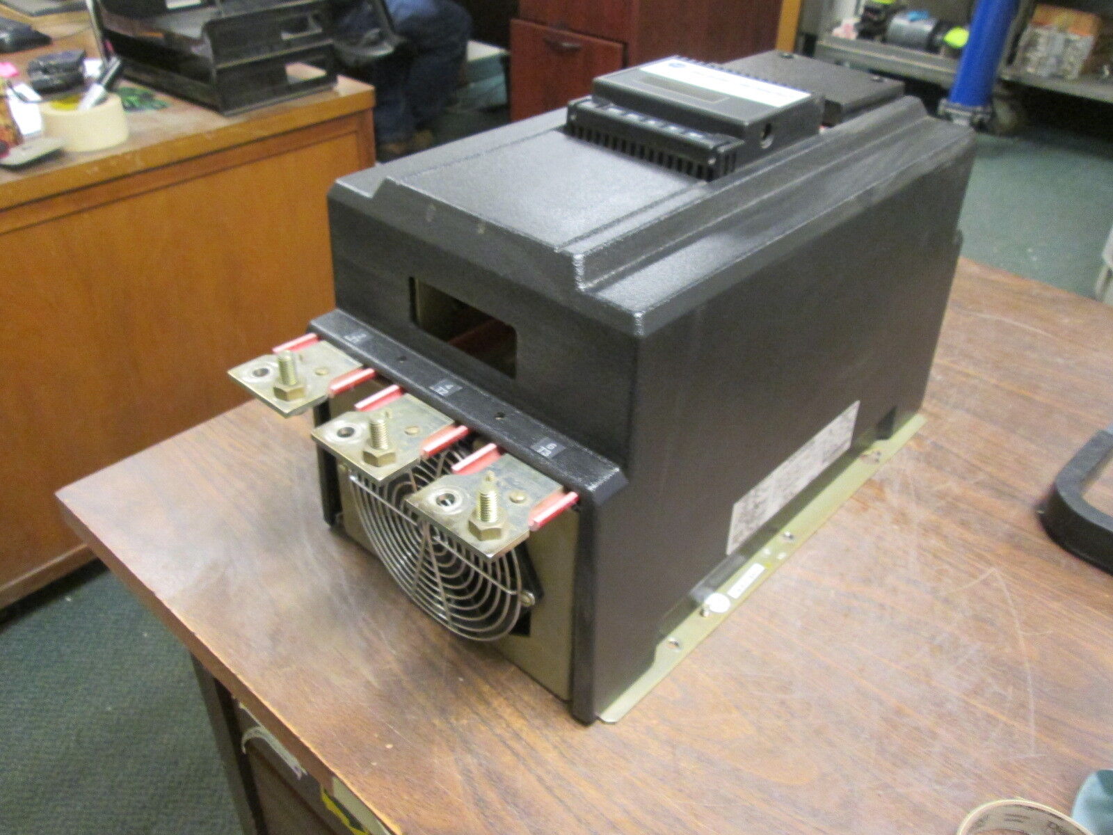 Allen-Bradley Soft Start 150-B180NBDB 150HP 180A 208-480V 3Ph 47-63Hz Used