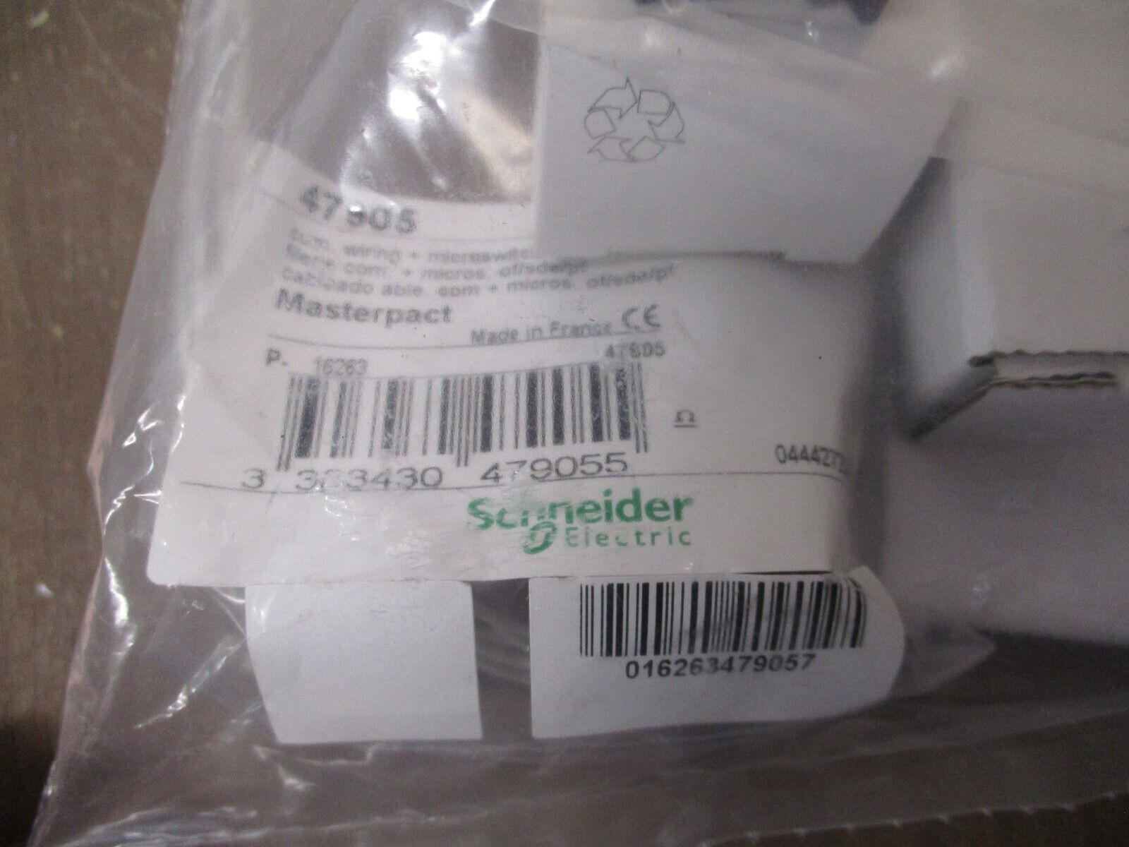 Square D Modbus Circuit Breaker Comm Module S48384 24V MasterPact NW Breakers