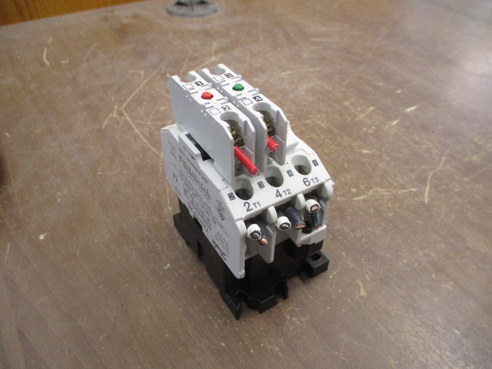 Danfoss Contactor CI 25 110V Coil 40A 600V w/ (2) Aux Contact Used