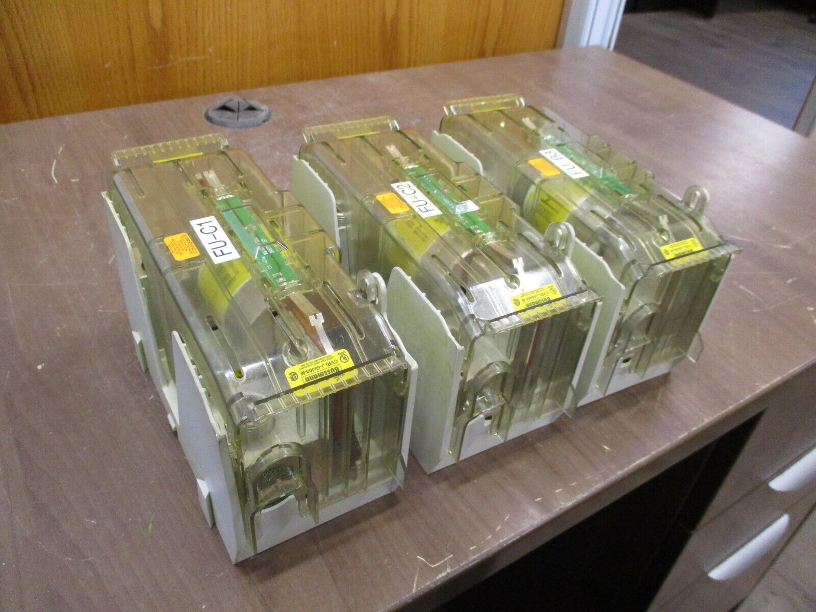 Cooper Bussmann Fuse Block JM60400-3CR 400A 600V 3P w/ (3) 350A Fuses Used