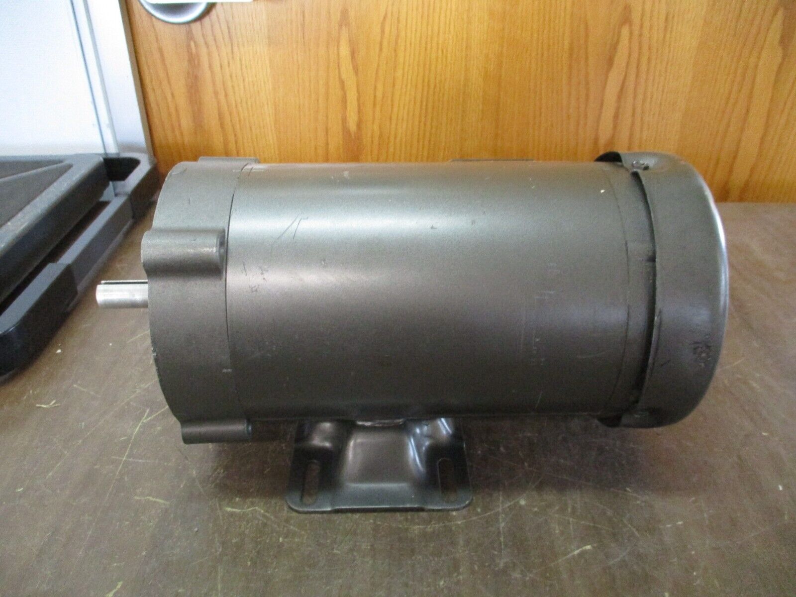 Baldor Motor CM3543 0.75HP 1200RPM 208-230/460V 3.3-3/1.5A 60Hz 3Ph *No Key*