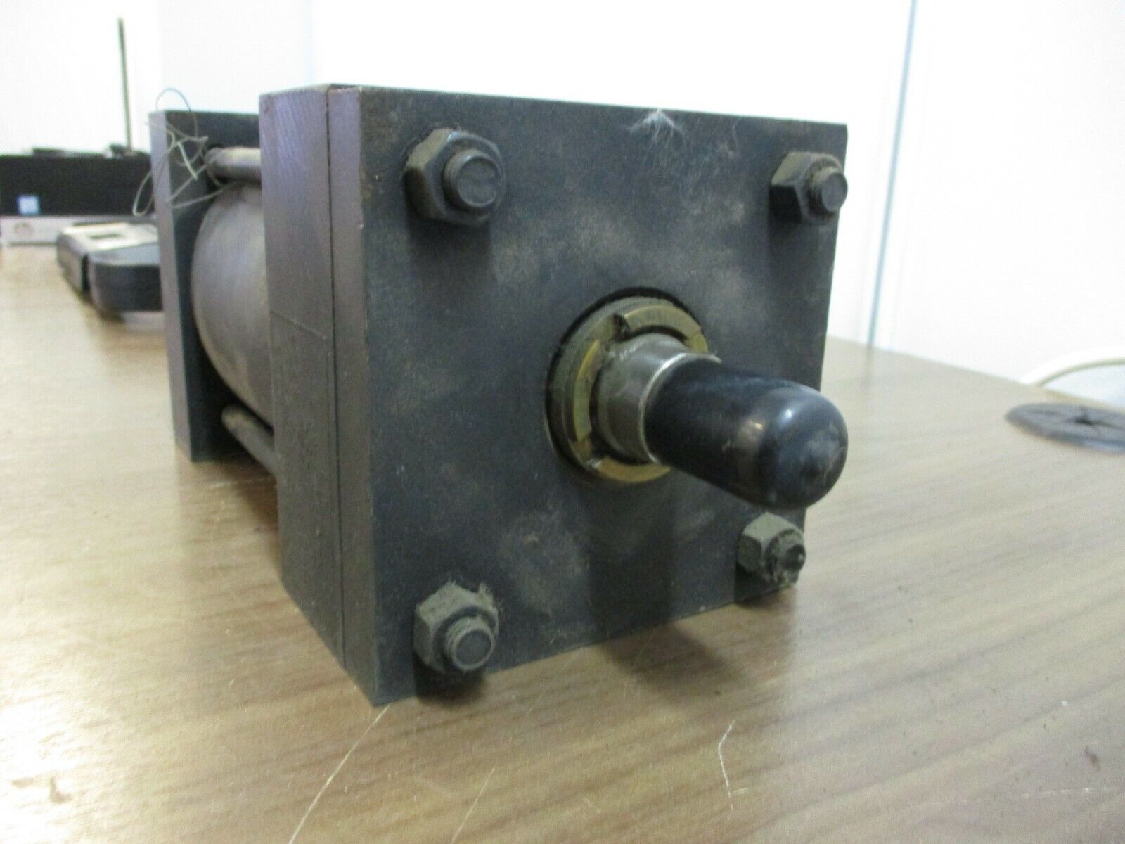 RWC Air Cylinder 889306108 250 PSI Used