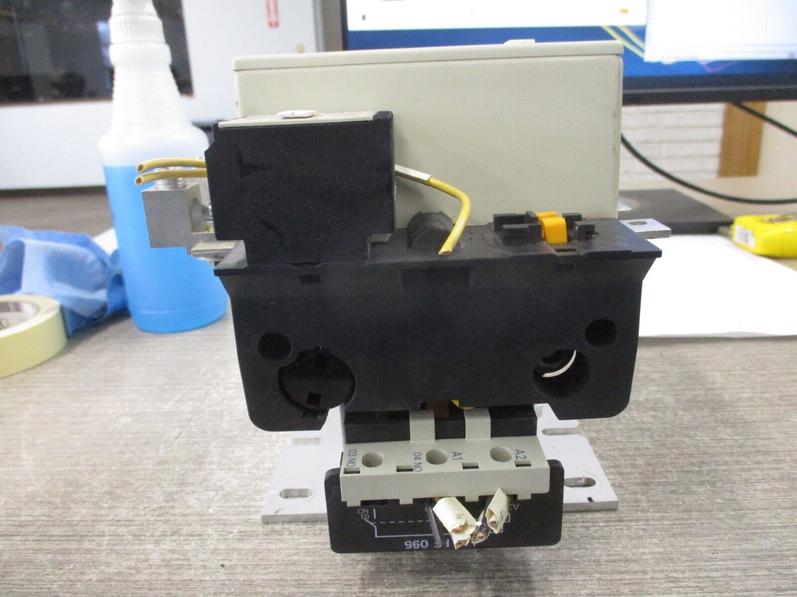 Telemecanique Contactor LC1F115 265/277V Coil 175A 600V w/ Aux Contact Block