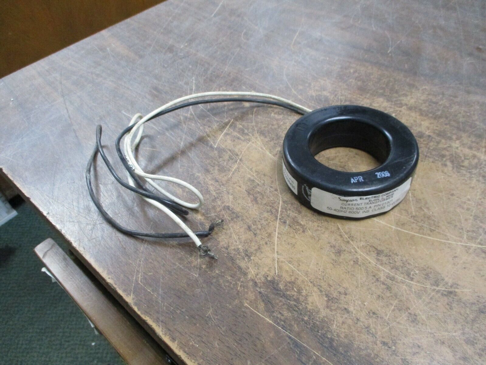 Simpson Current Transformer 01301 Ratio 500:5A 600V 50-400Hz 10KV BIL Used