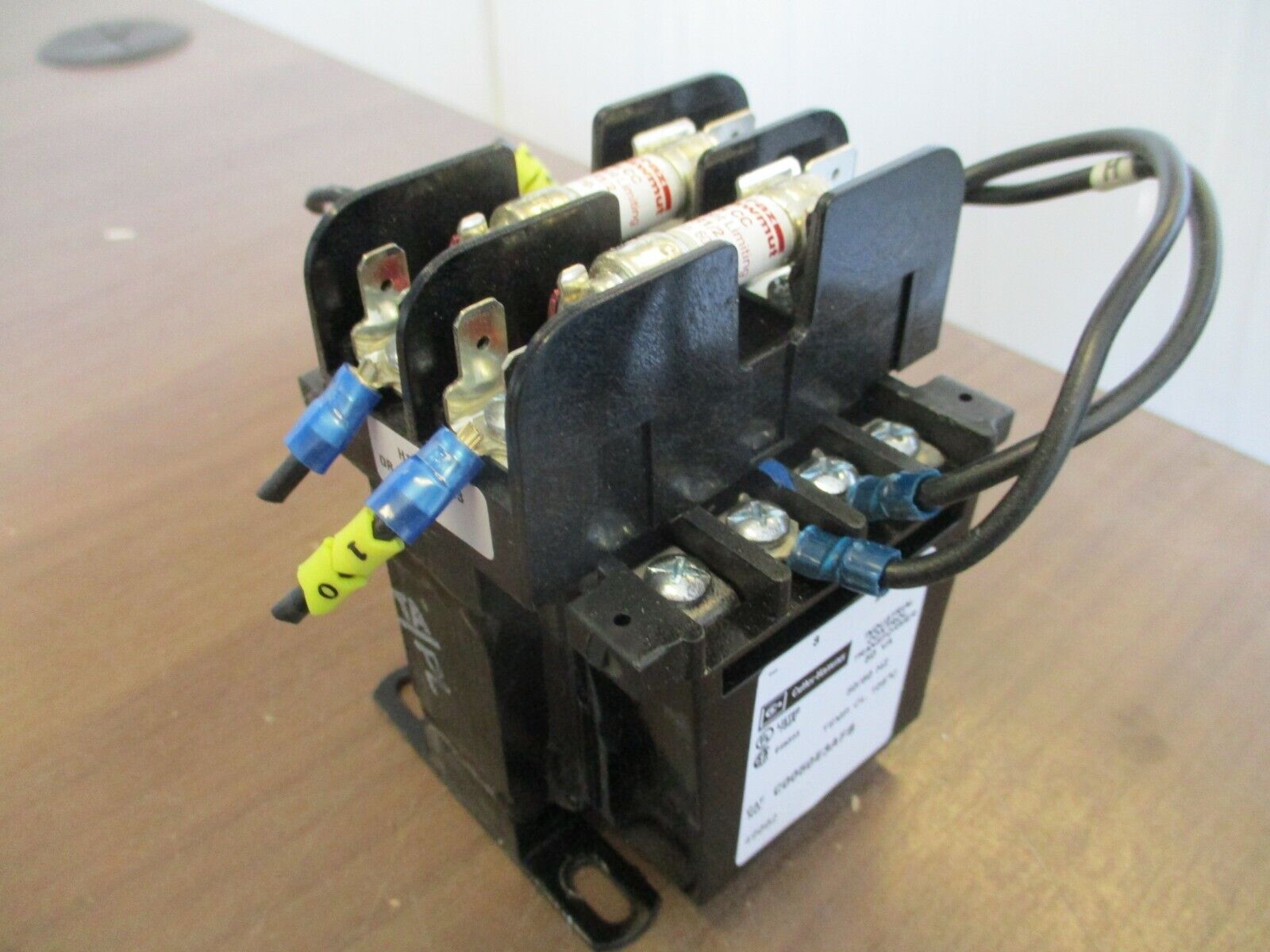 Cutler-Hammer Control Transformer C0050E3AFB 50VA Pri: 208/277V Sec: 120V Used