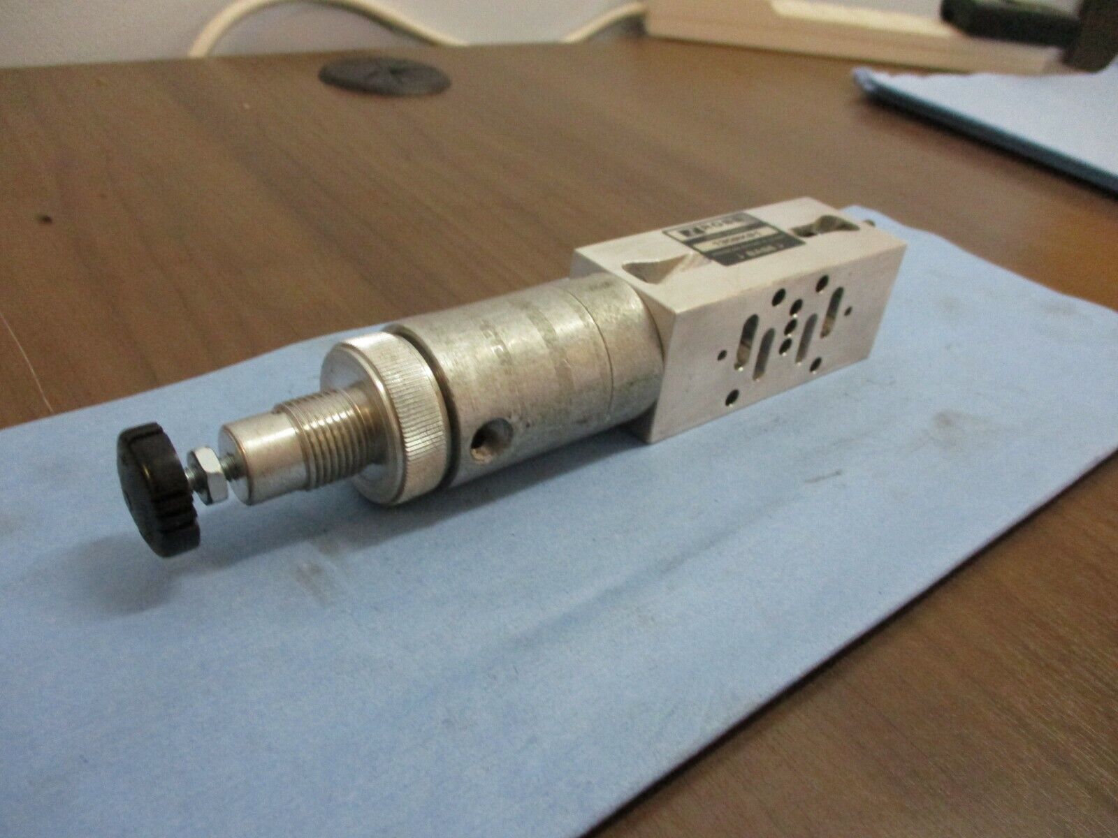 Ross Pneumatic Valve 1302K91 0-10 Bar Used