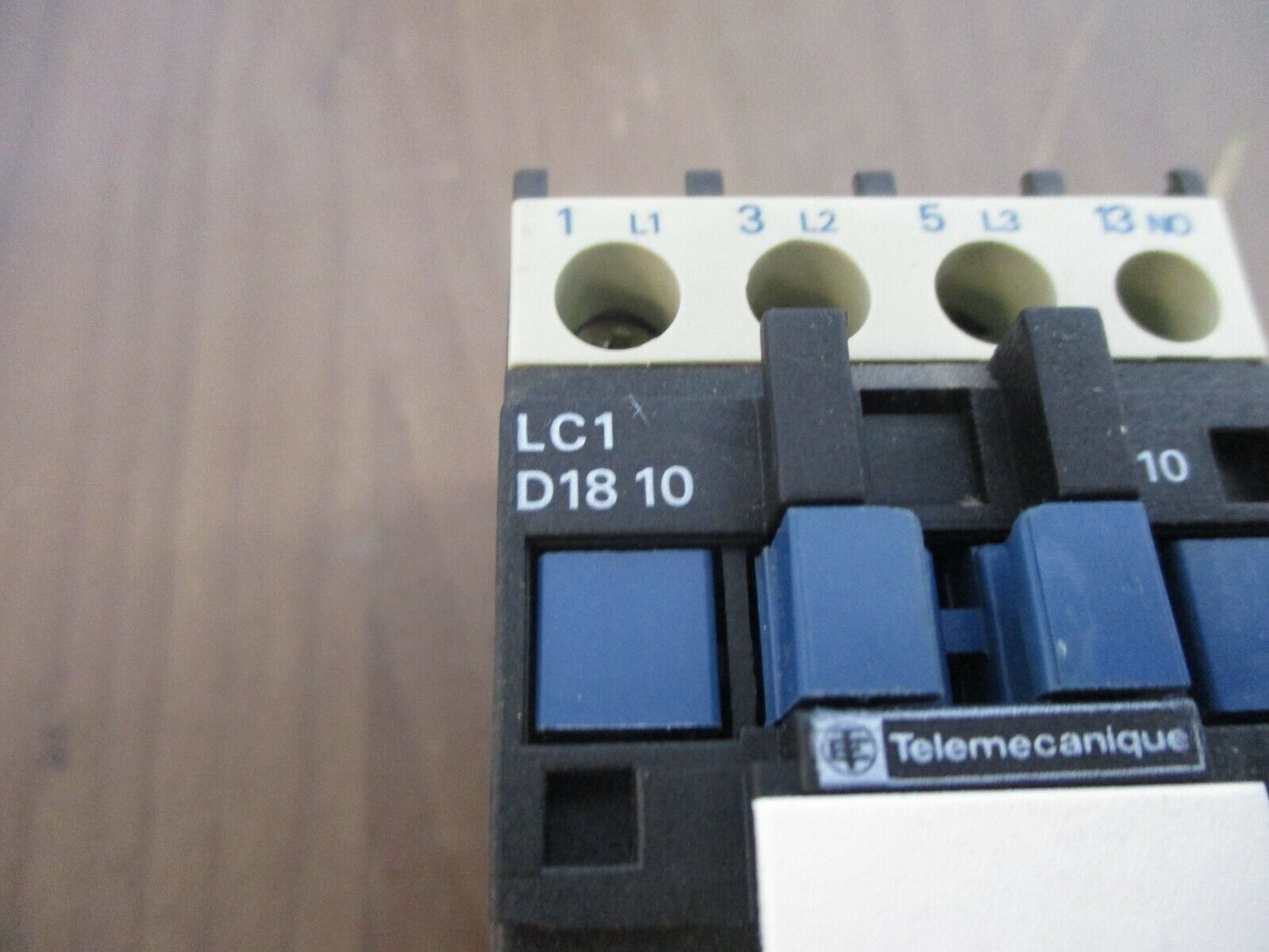 Telemecanique Time Delay Relay LA3 DR4 Off Delay: 10-180s 120V Coil 10A 600V