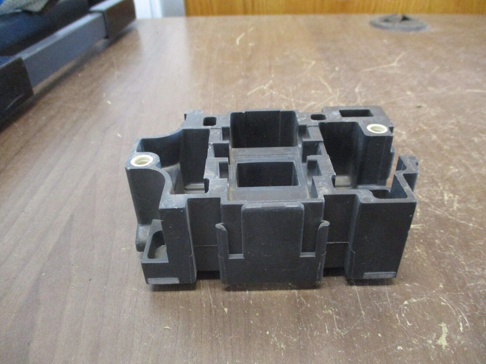 Telemecanique Magnetic Coil LX1D6G7 120V 50/60Hz *No Terminal Screws* Used