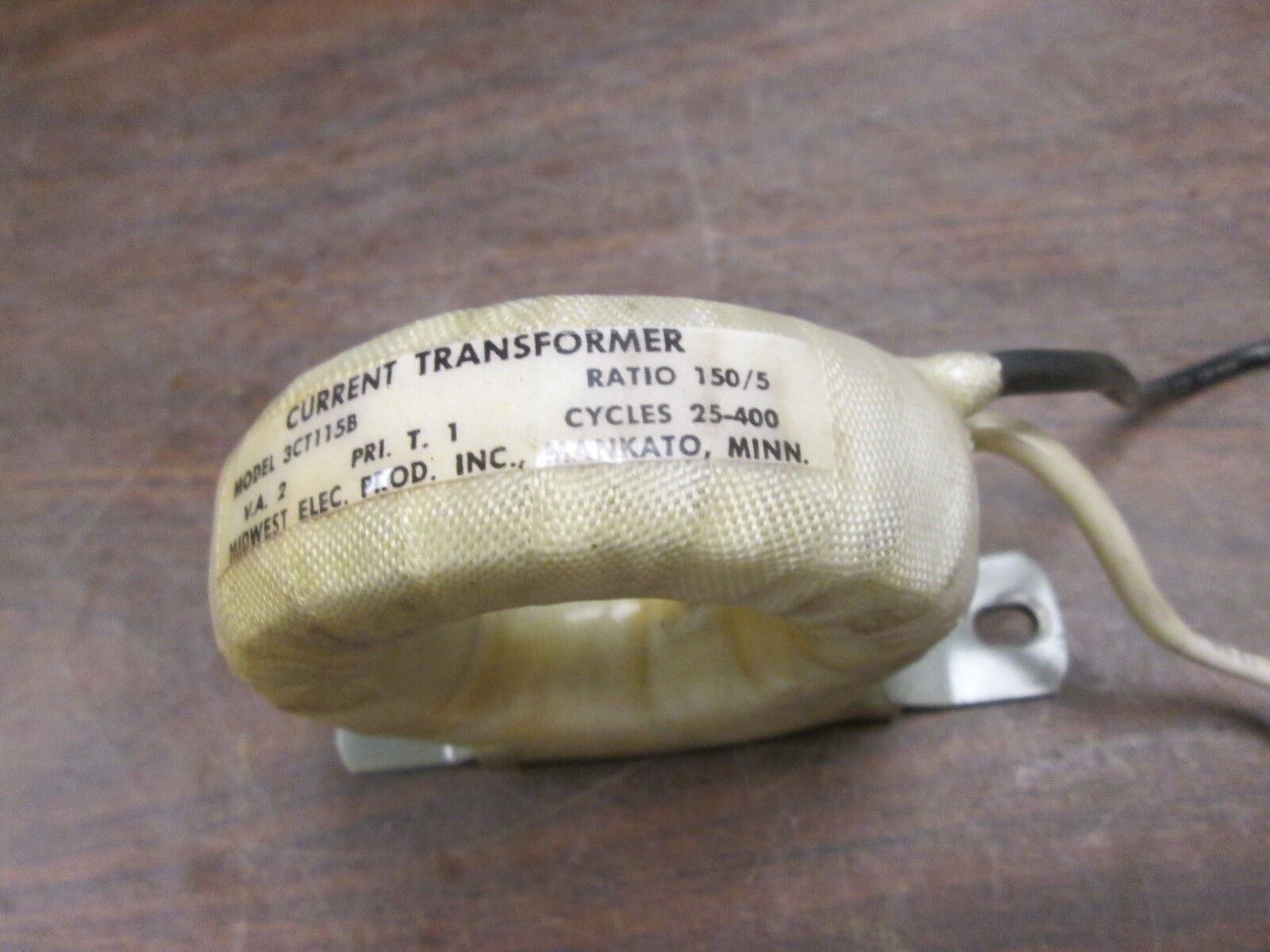 Midwest Electric Current Transformer 3CT115B Ratio 150/5A 2VA 25-400Hz Used