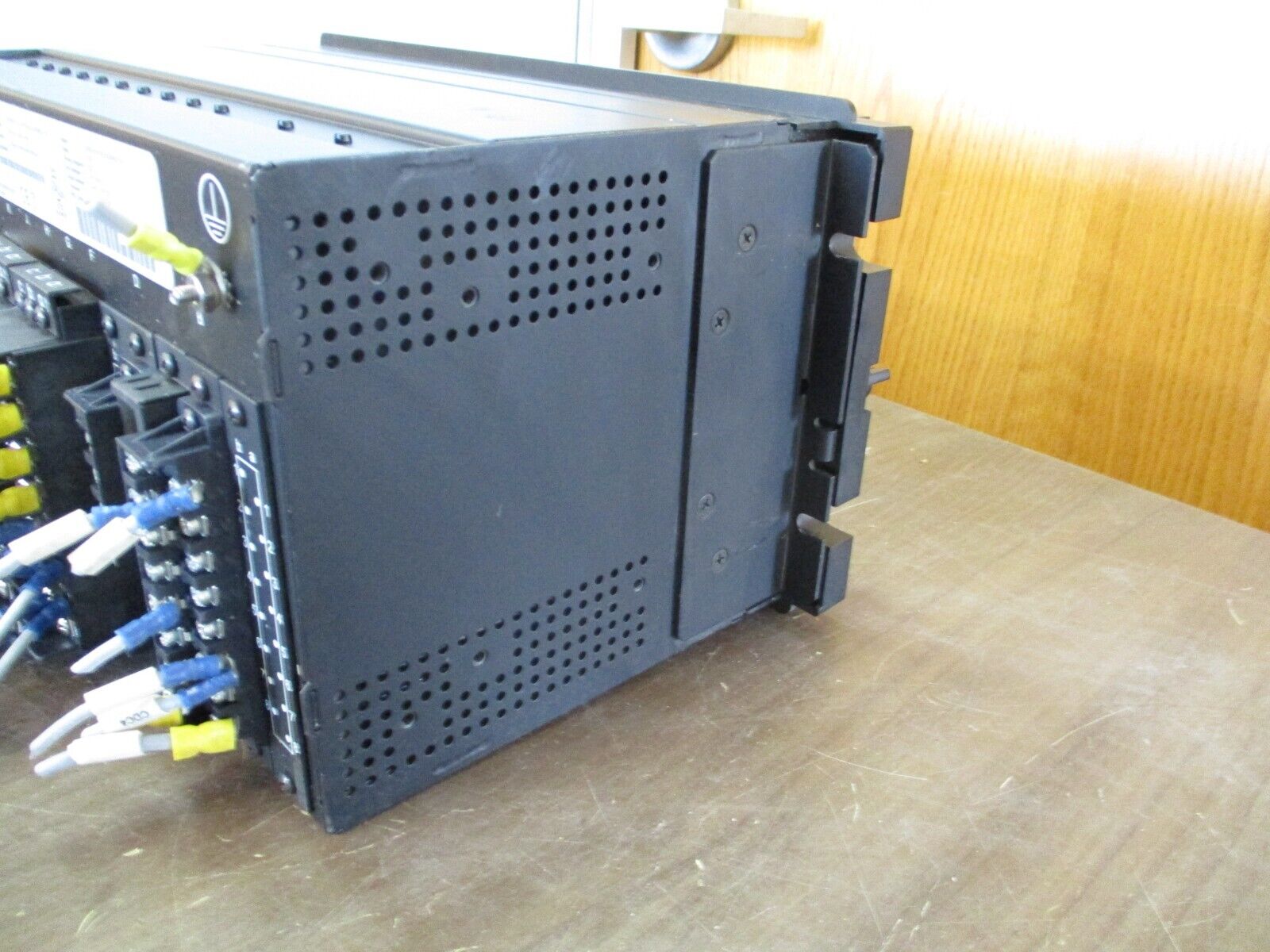 GE Multilin F60 UR Series Feeder Management Relay F60N03VKHF8GH6DM6CP5A Used