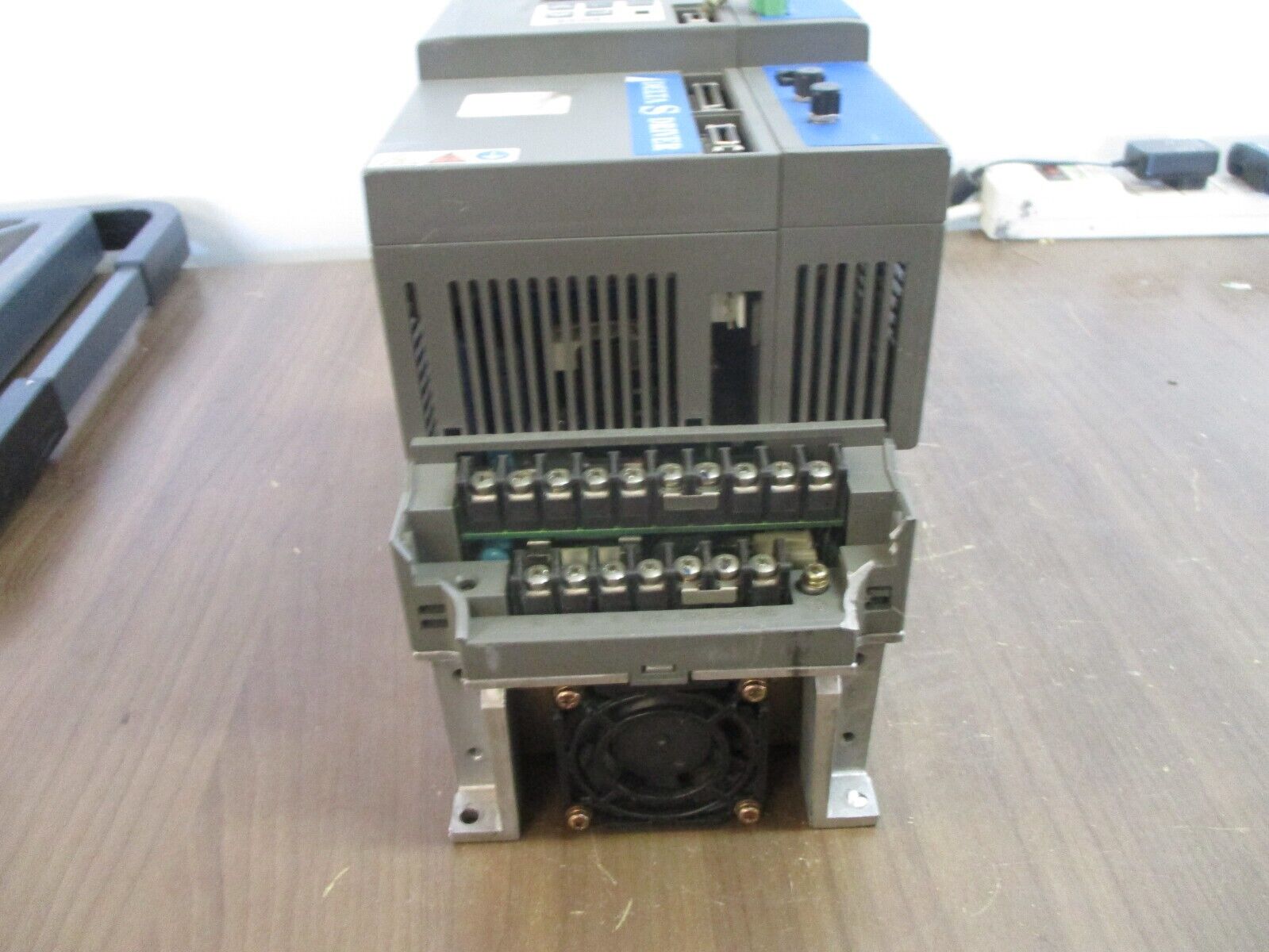 Industrial Indexing Systems Delta Servo Drive DS-50 / RA *Chipped Corner & Vent*