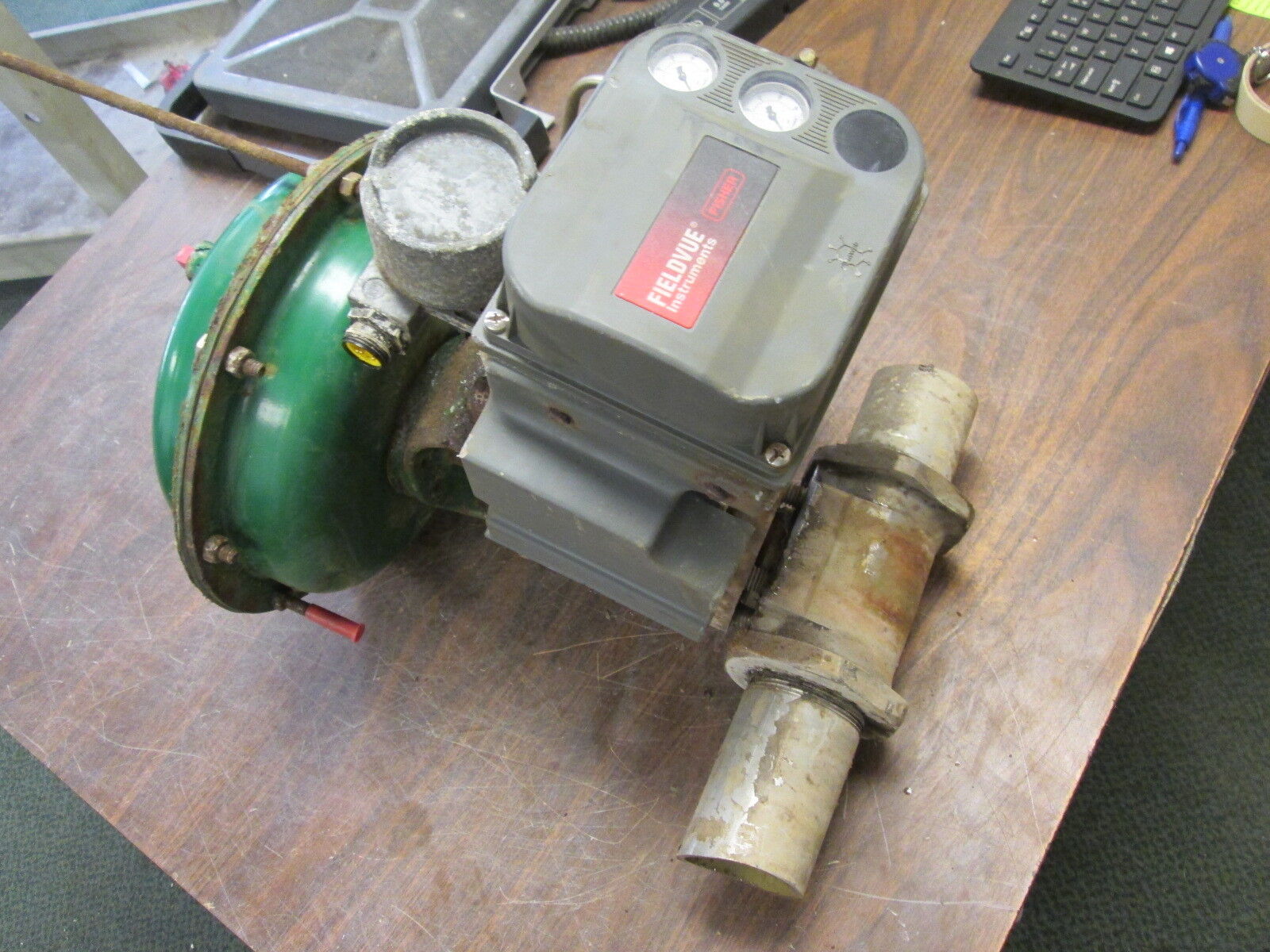 Baumann Control Valve w/ Positioner 24588S Body Size: NPS Body Rating:Ch300 Used