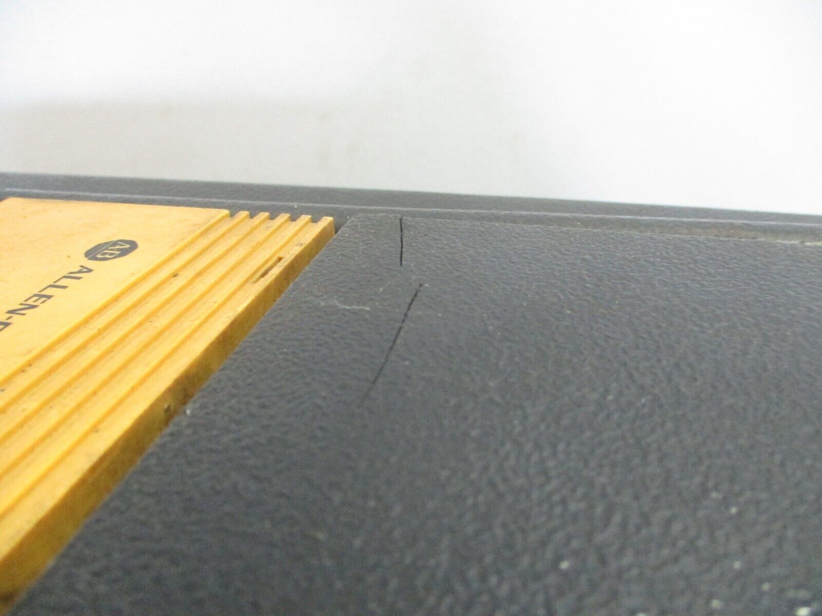 Allen-Bradley SMC Plus Soft Start 150-A180NBD Ser. B 150HP 208-480V 3Ph 47-63Hz