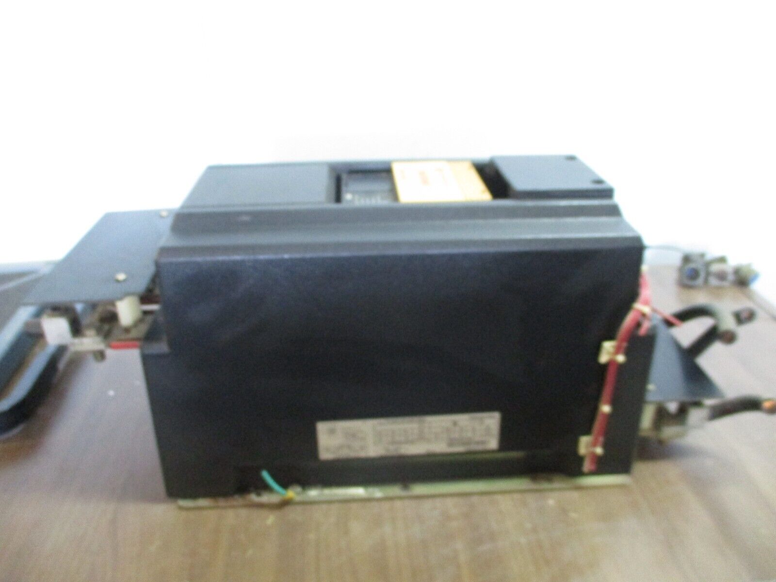 Allen-Bradley SMC Plus Soft Start 150-A180NBD Ser. B 150HP 208-480V 47-63Hz 3Ph