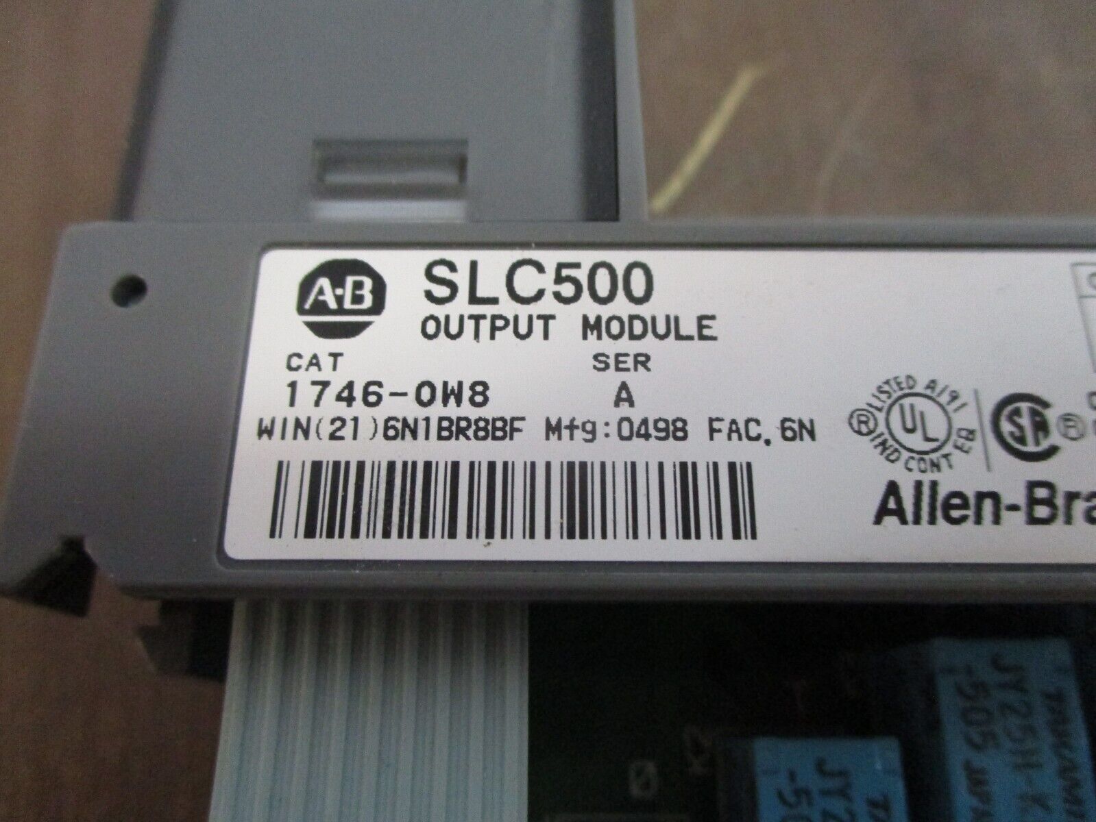 Allen-Bradley SLC 500 Output Module 1746-OW8 Ser. A *No Terminal Cover* Used