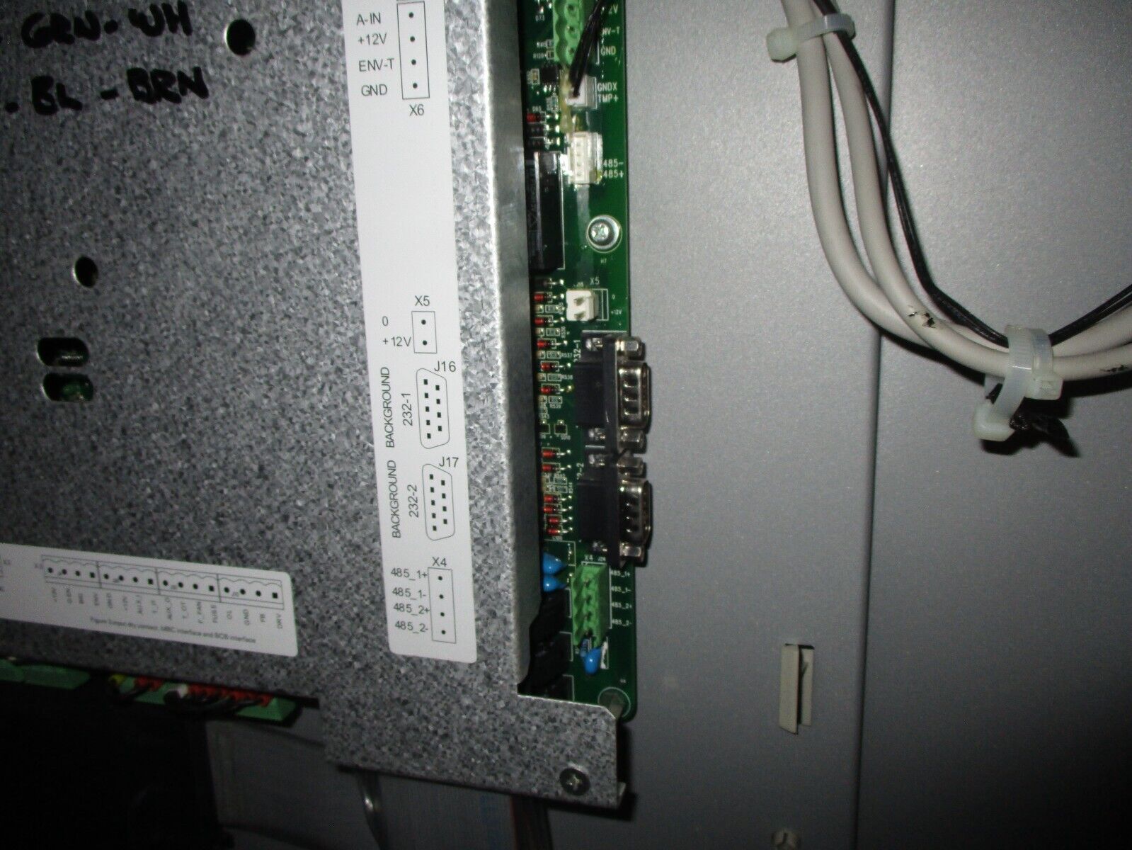 Emerson Liebert NXB 30 UPS 38SA030C0CHR 30KVA 24kW *Bent Key* Used