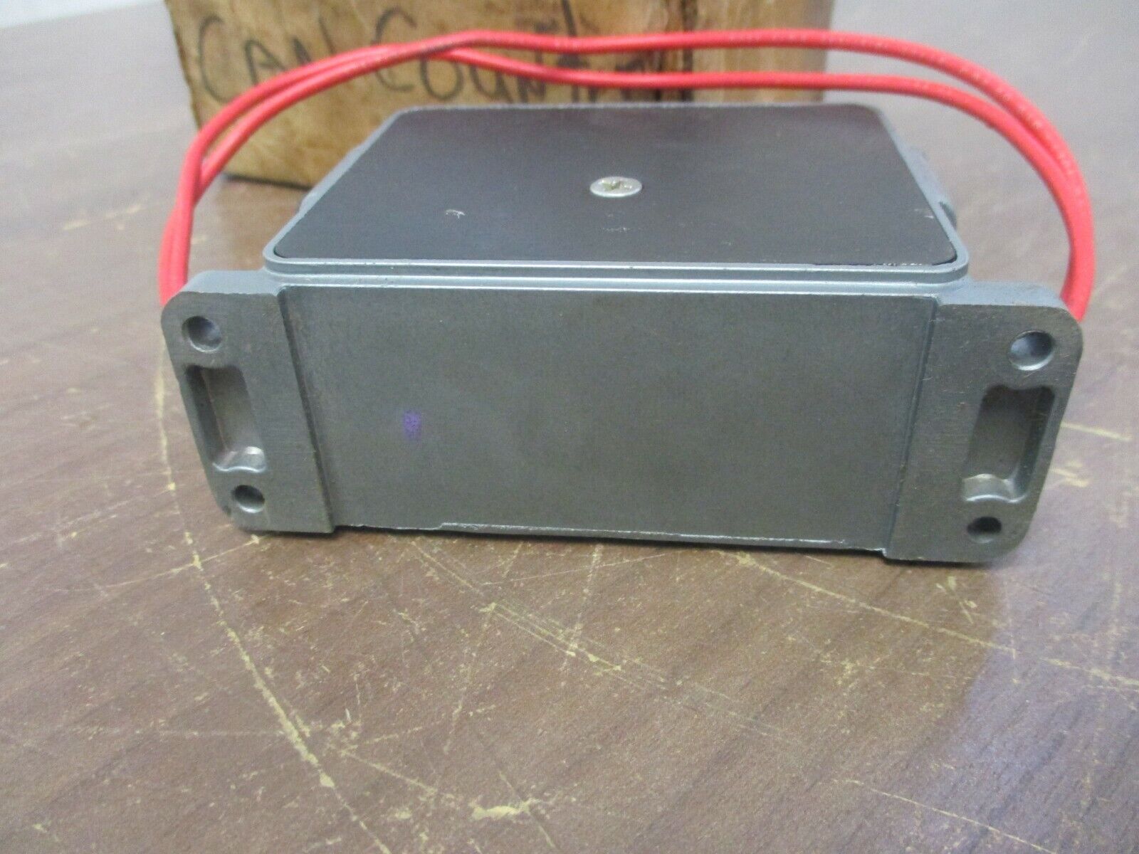 Eaton Durant Electric Counter 6-Y-1-RMF 230VAC 7W New Surplus