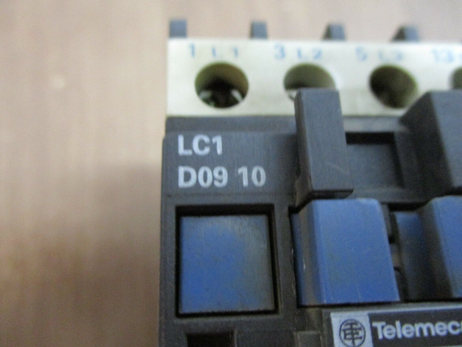 Telemecanique Contactor LC1 D09 10 220-240V Coil 20A 600V Used
