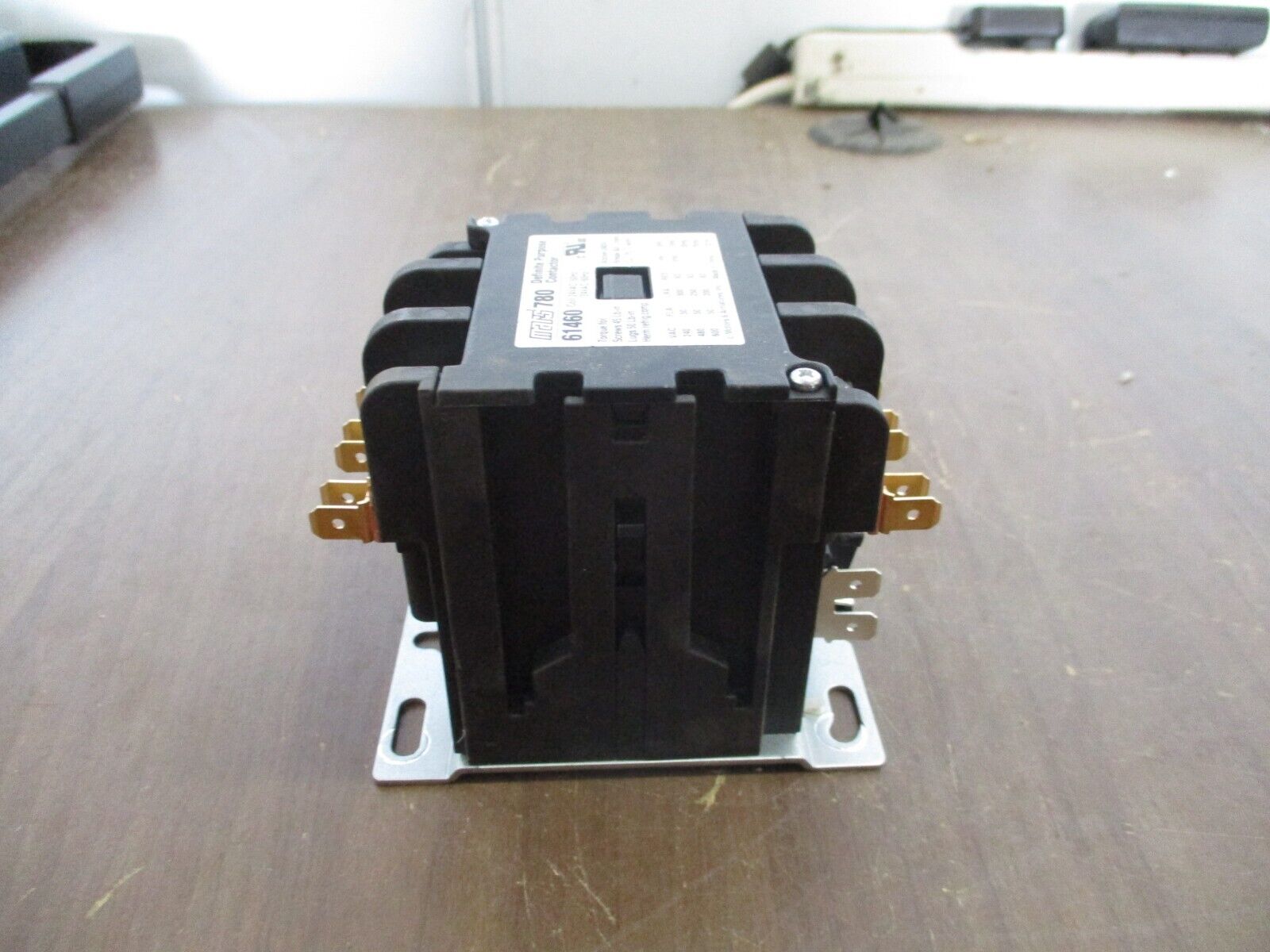 Mars 780 Definite Purpose Contactor 61460 24V Coil 50A 3P Used