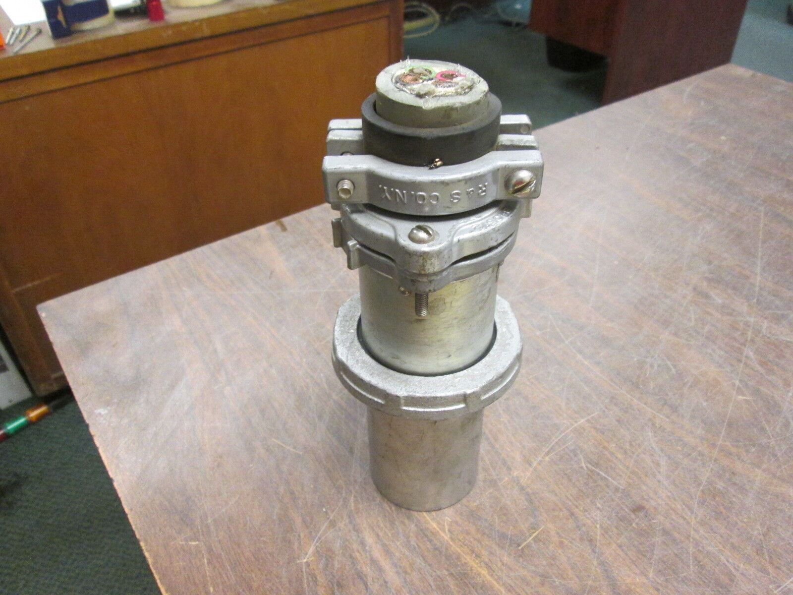 Russellstoll Plug 7338-72 100A 600V 3P 4W Used