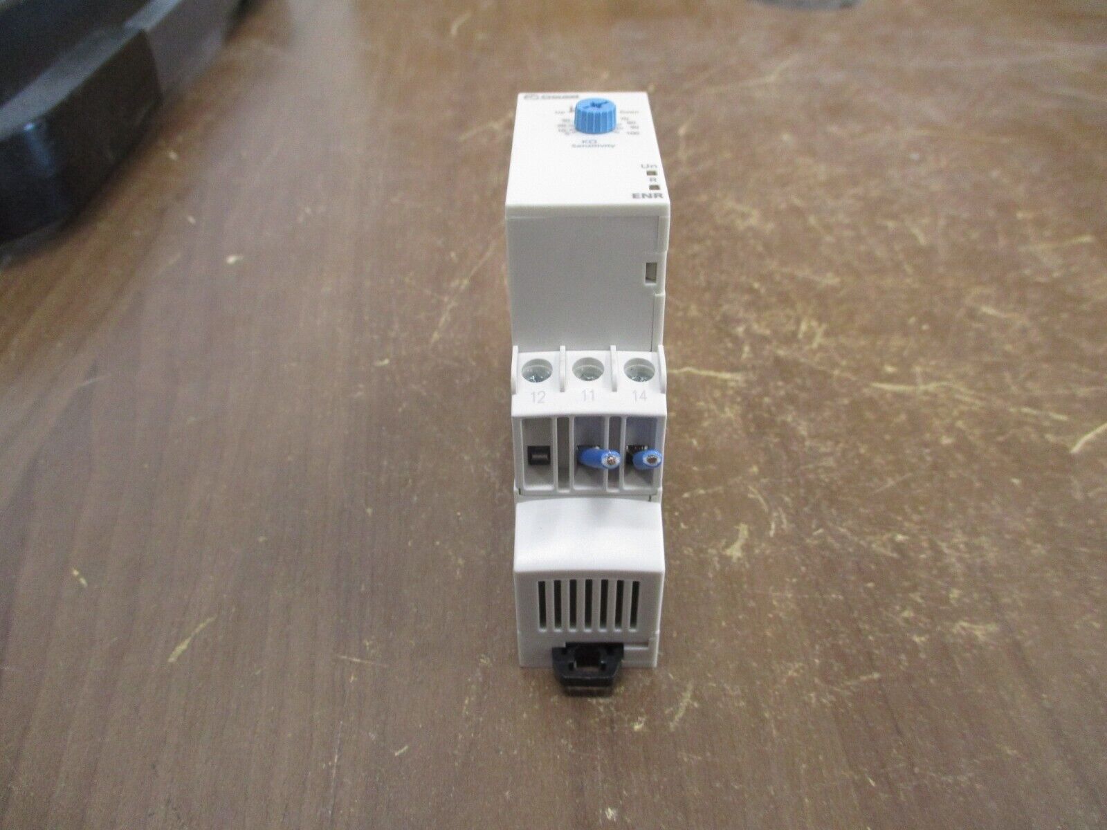 Crouzet Liquid Level Relay 84 870 200 Sensitivity: 5-100k Ohms Used