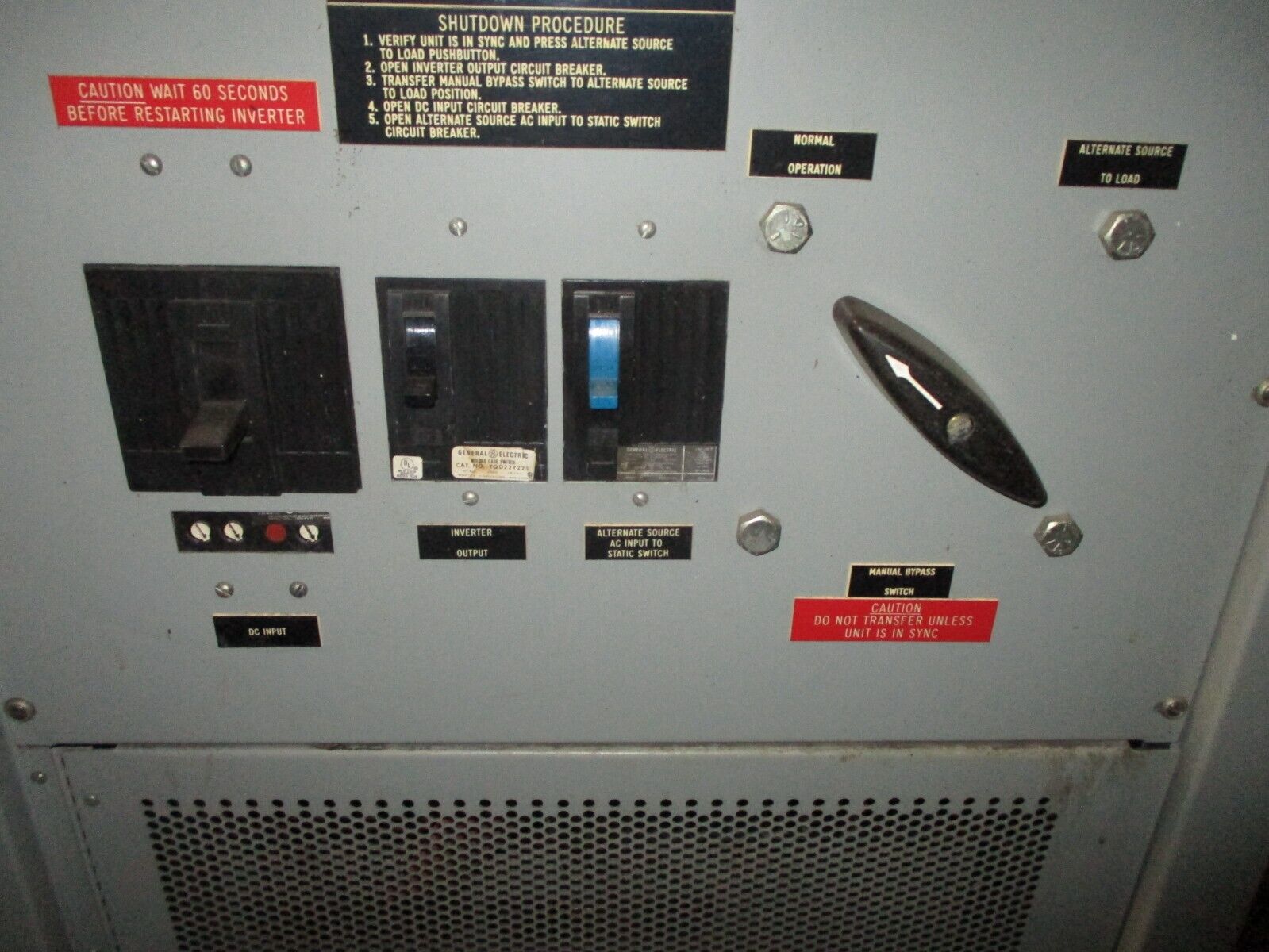 SCI 10 KVA Inverter SS12100T Input: 105-140VDC 130-95A Used