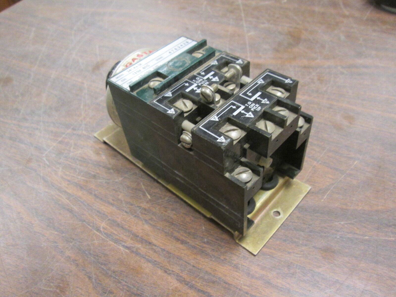 Agastat Time Delay Relay 2414AEK 120V Coil Range: 10-200sec w/ Base Used