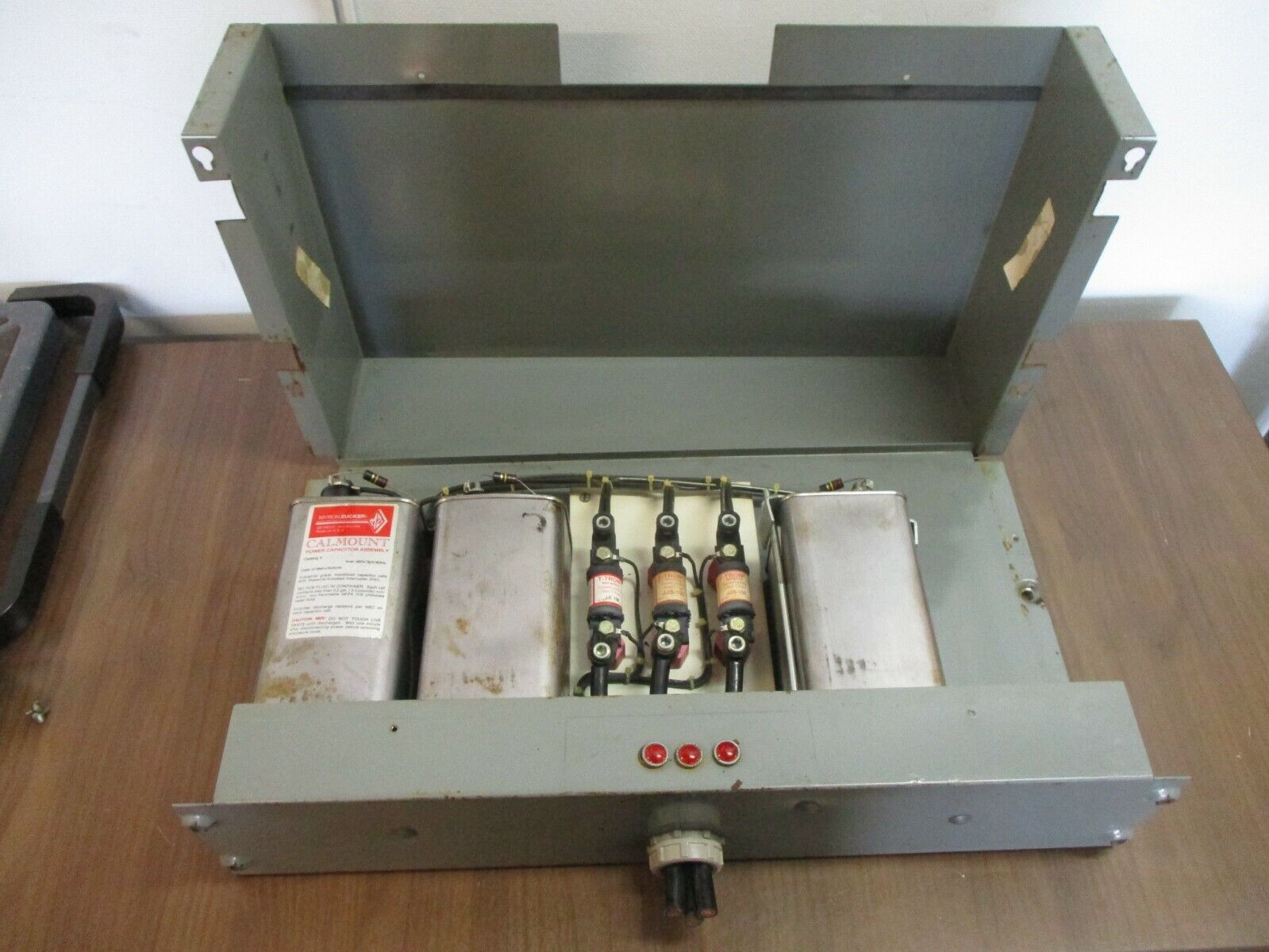 Myron Zucker Calmount Power Capacitor Assembly KNM43045-3 45 kVAR 480V 3Ph 60Hz