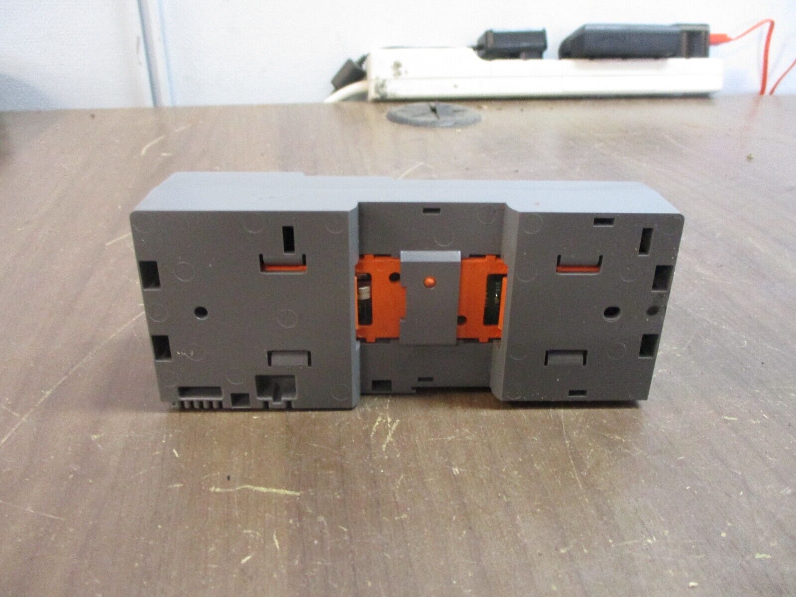 Allen-Bradley Ethernet / IP Adapter Module 1734-AENT Ser. A FW: 3.011 Used