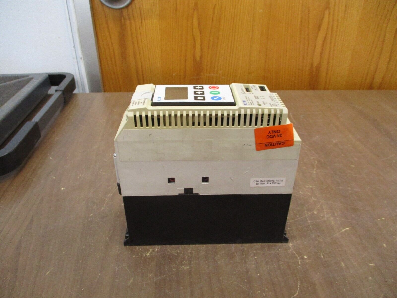 Eaton Soft Start S811+N66N3S 60HP Max 66A 600V 47-63Hz w/ Keypad Used