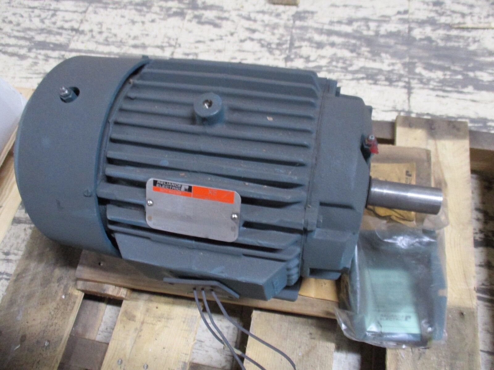 Reliance XE Duty Master Motor P21C0419F 10HP 1755RPM 460V 11.9A 3Ph New Surplus