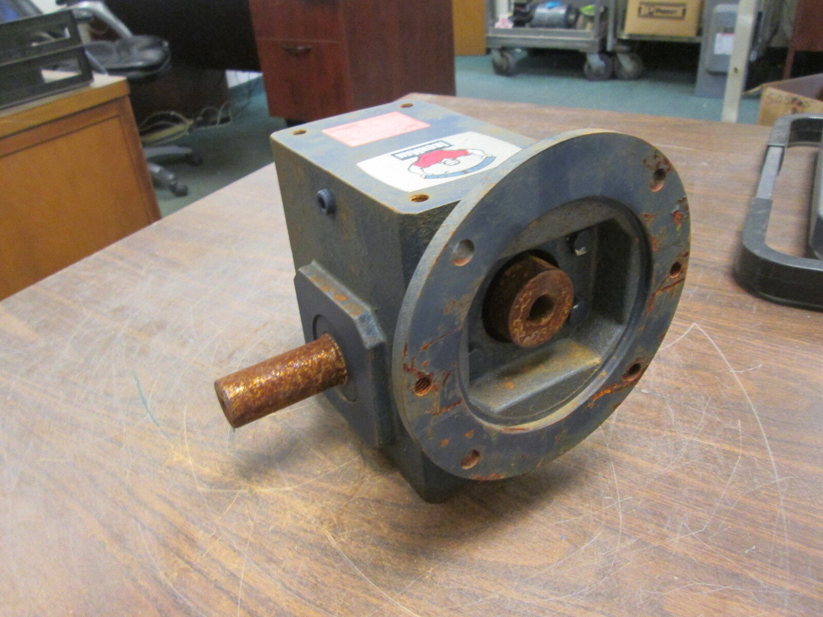 Grove Gear Iron Man Model TWQ824 Reducer GR8240149.00 Ratio 20:1 3.325HP In Used
