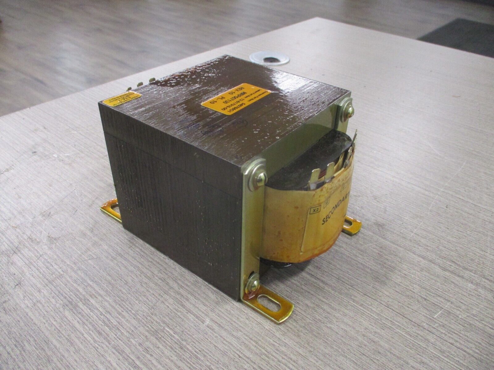 Liebert Transformer 12-817916-00 Rev. 10 Pri : 460/480-575-600 V Used