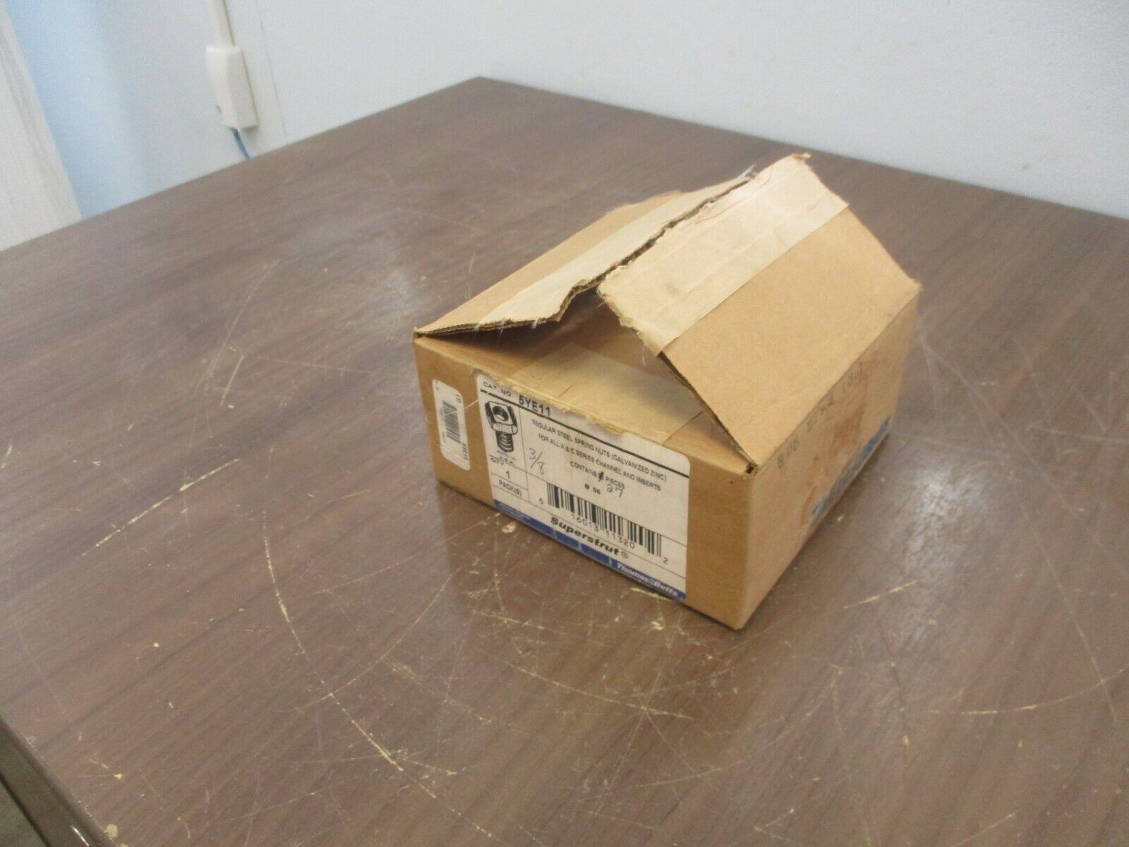 Thomas & Betts Superstrut Spring Nut 5YE11 Galvanized Steel 3/8" *Box of 27*