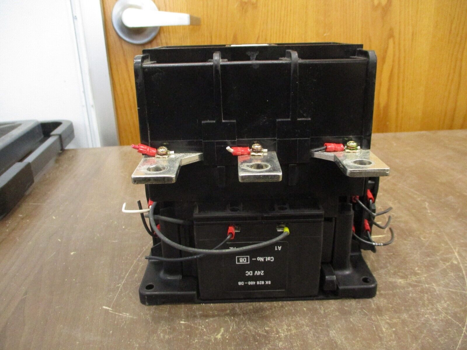 ABB Contactor EH 260 24VDC Coil 300A 600V 3P Used