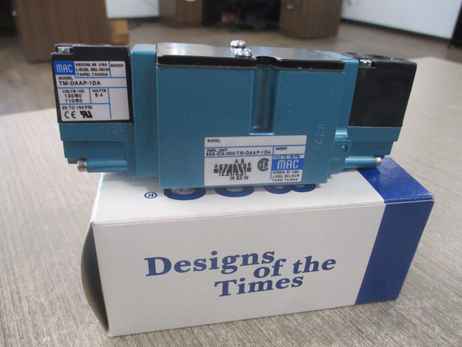 MAC Solenoid Valve 82A-DA-000-TM-DAAP-1DA New Surplus