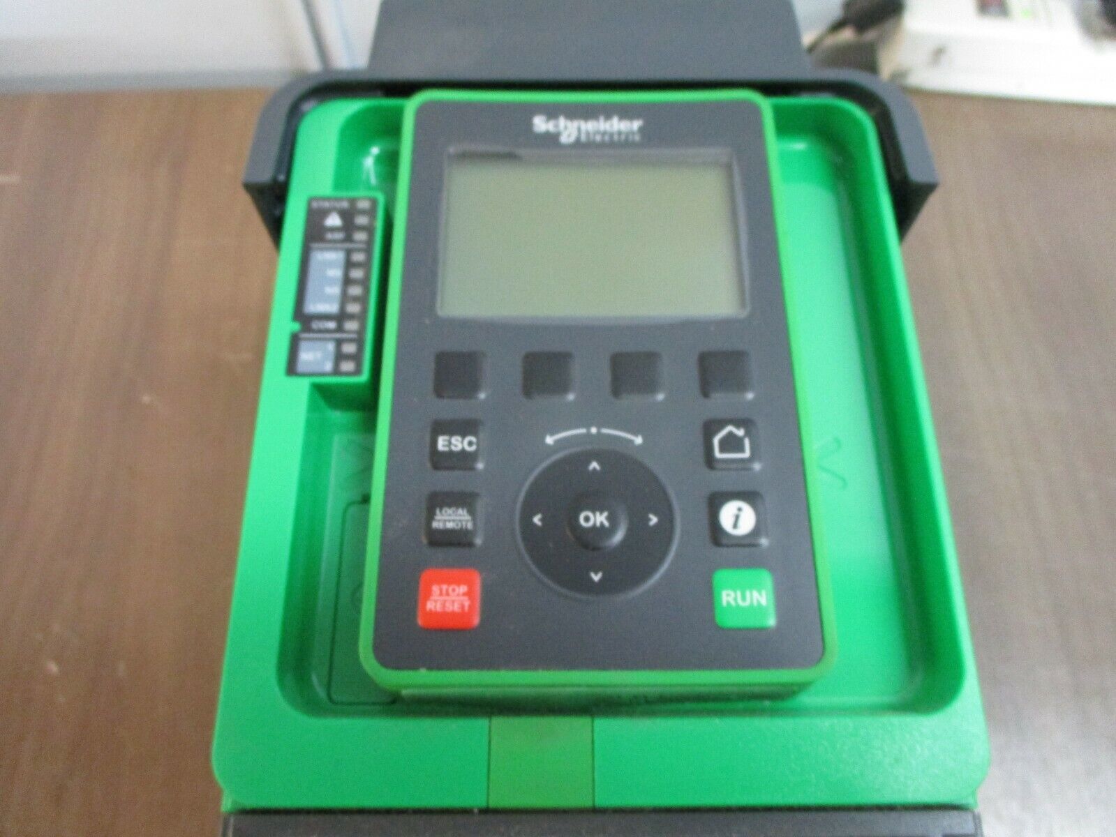 Schneider Electric Altivar 930 AC Drive ATV930U22N4 3HP 3Ph w/ Keypad Used