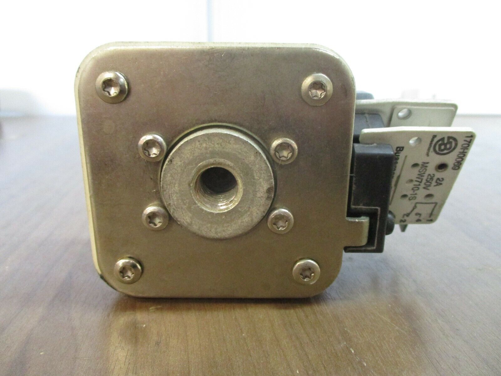 Bussmann Fuse 170M6467 1400A 700V, Used