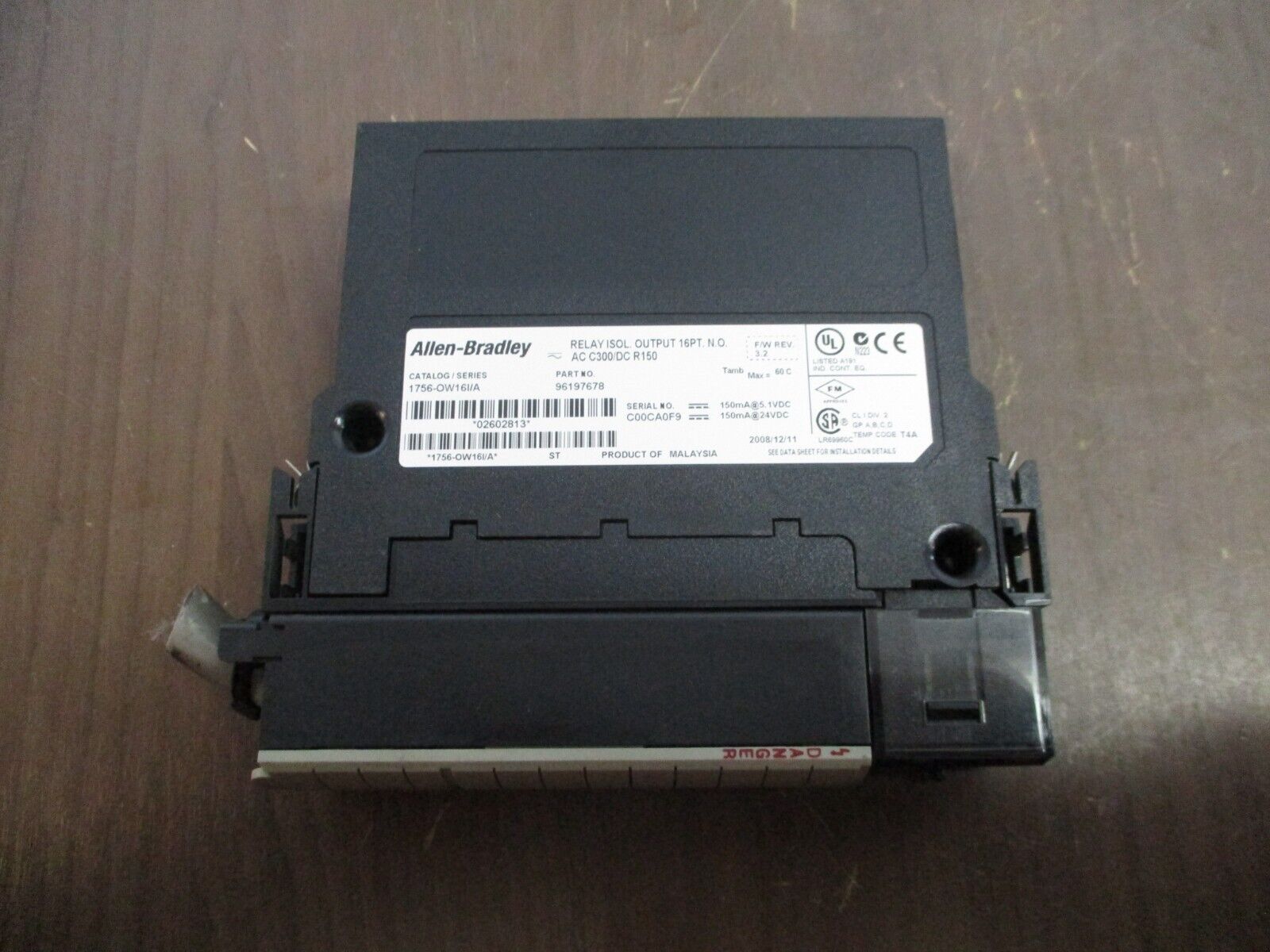 Allen-Bradley Relay Isolated Output Module 1756-OW16I Ser. A 16PT N.O.