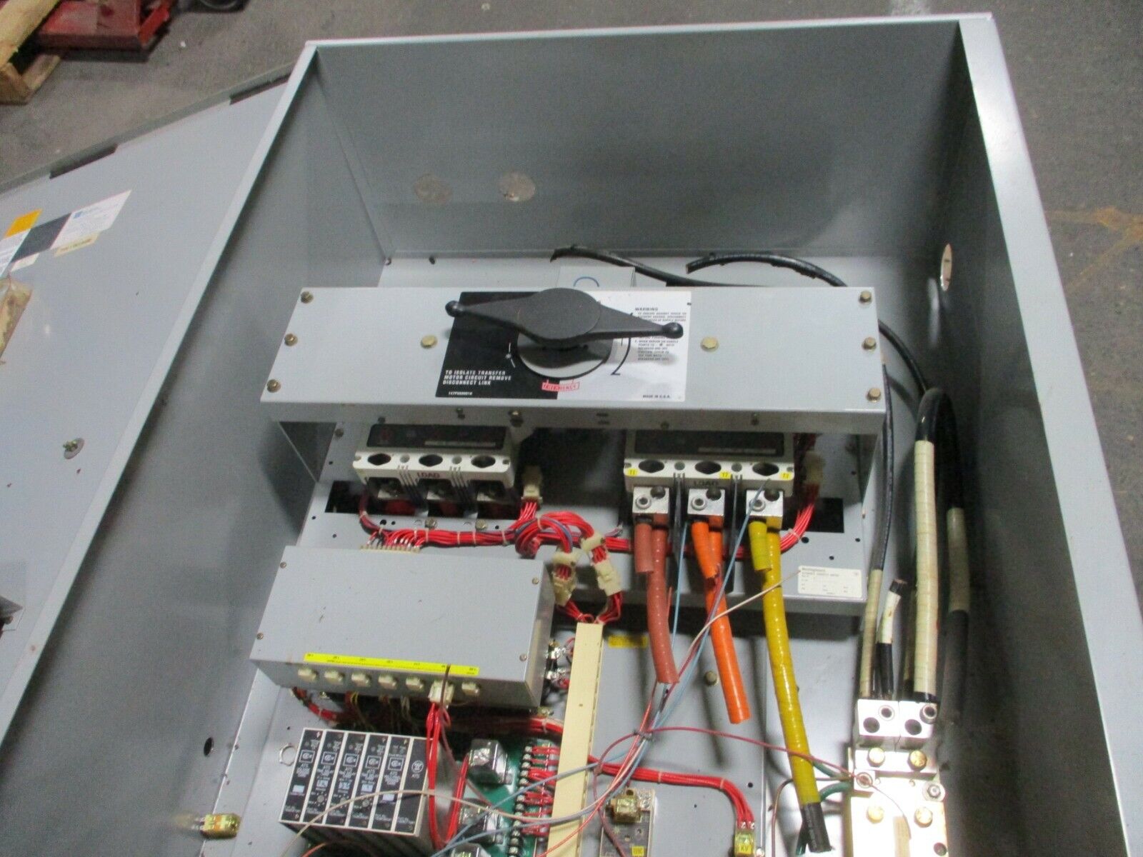 Westinghouse Automatic Transfer Switch ATSBM30400XS 400A 480V 3Ph 60HZ Used